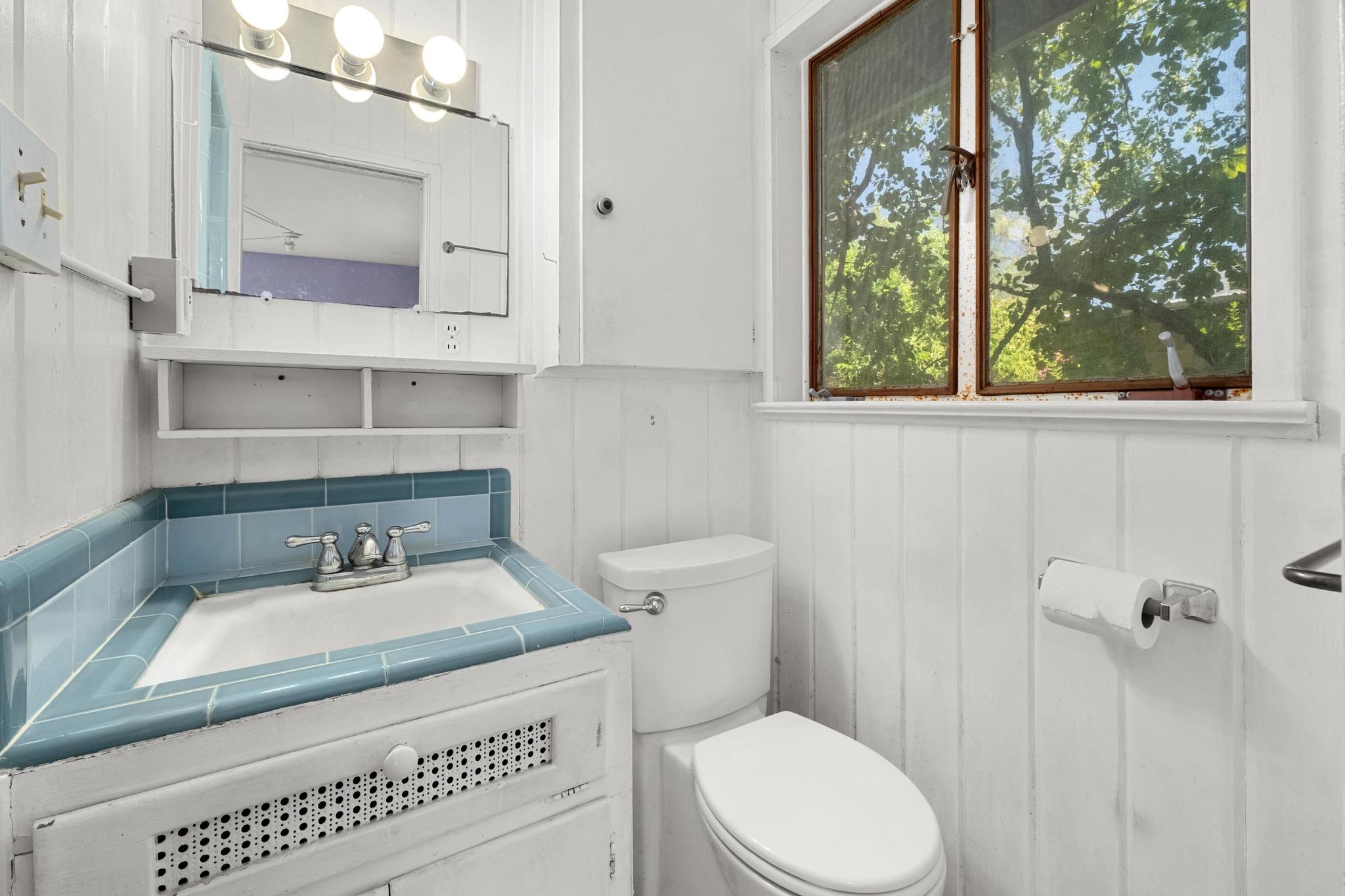 1821 Dexter St, Austin, TX 78704