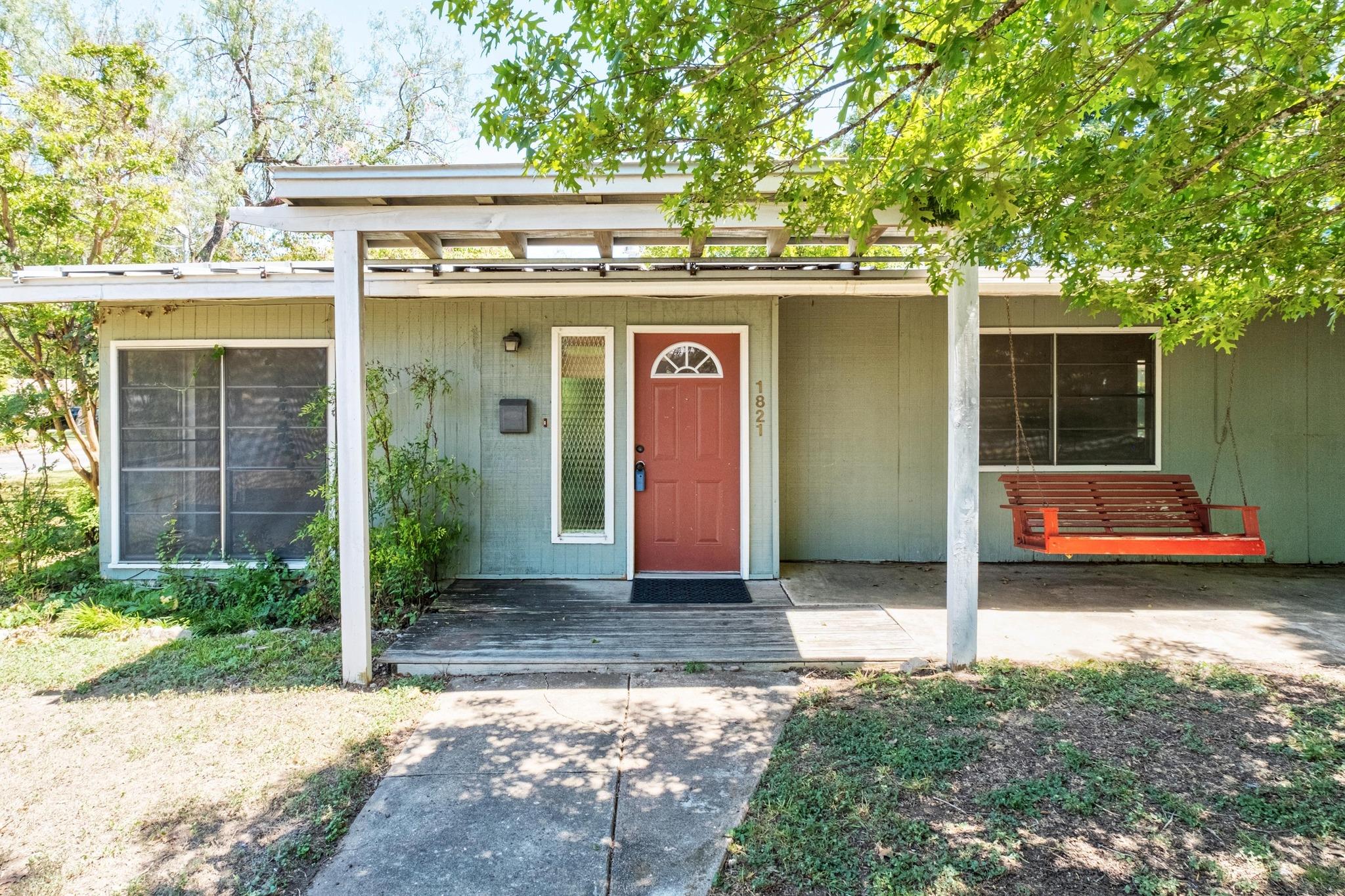 1821 Dexter St, Austin, TX 78704