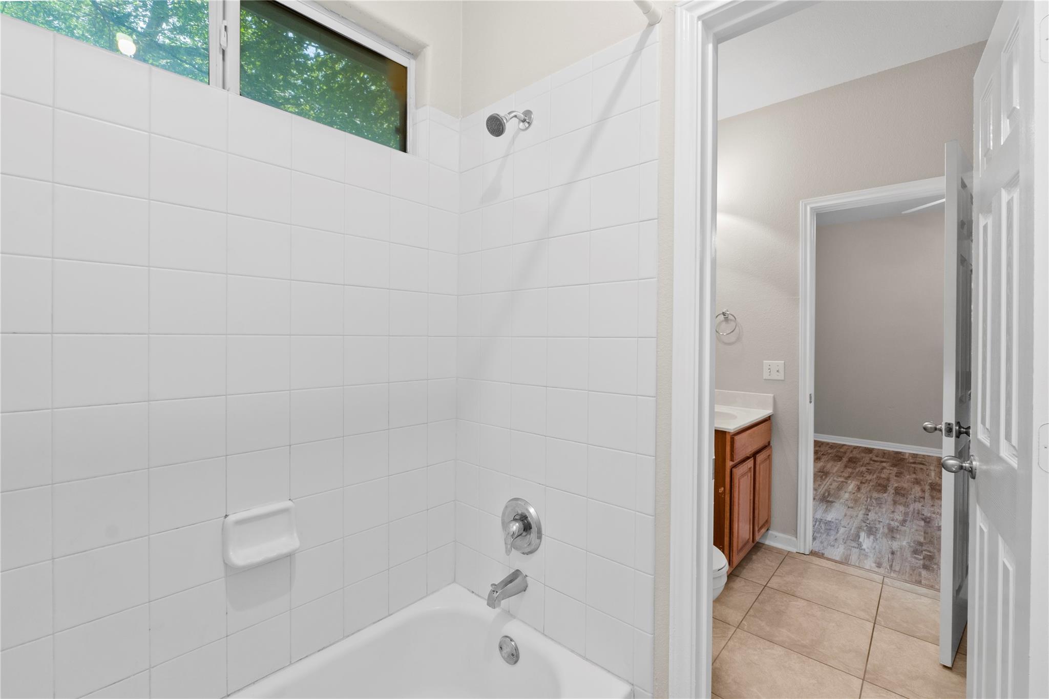 107 Nelray Blvd # A, Austin, TX 78751