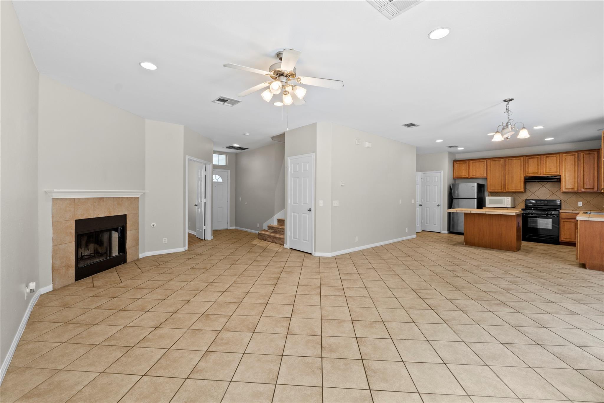 107 Nelray Blvd # A, Austin, TX 78751