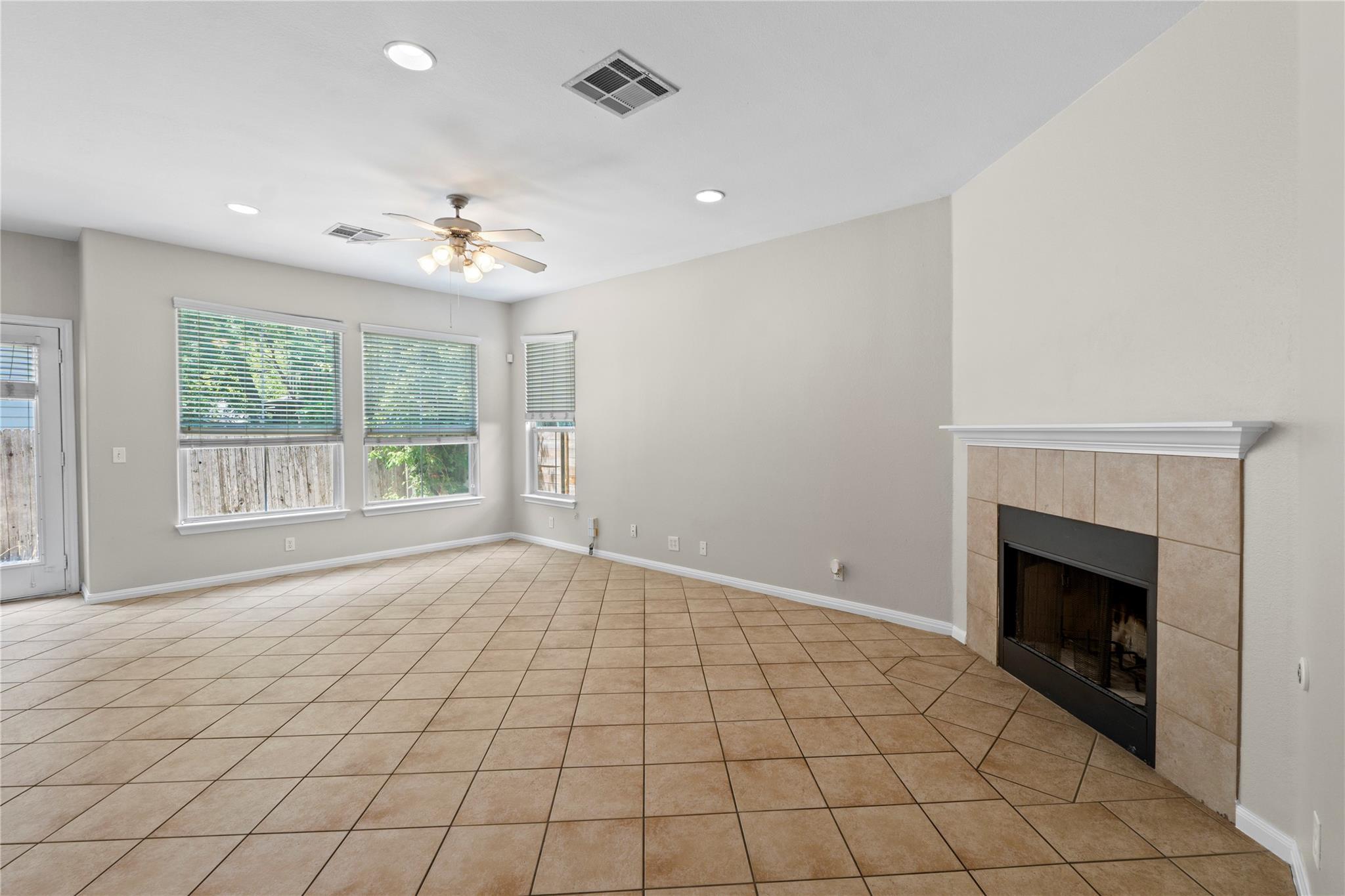 107 Nelray Blvd # A, Austin, TX 78751