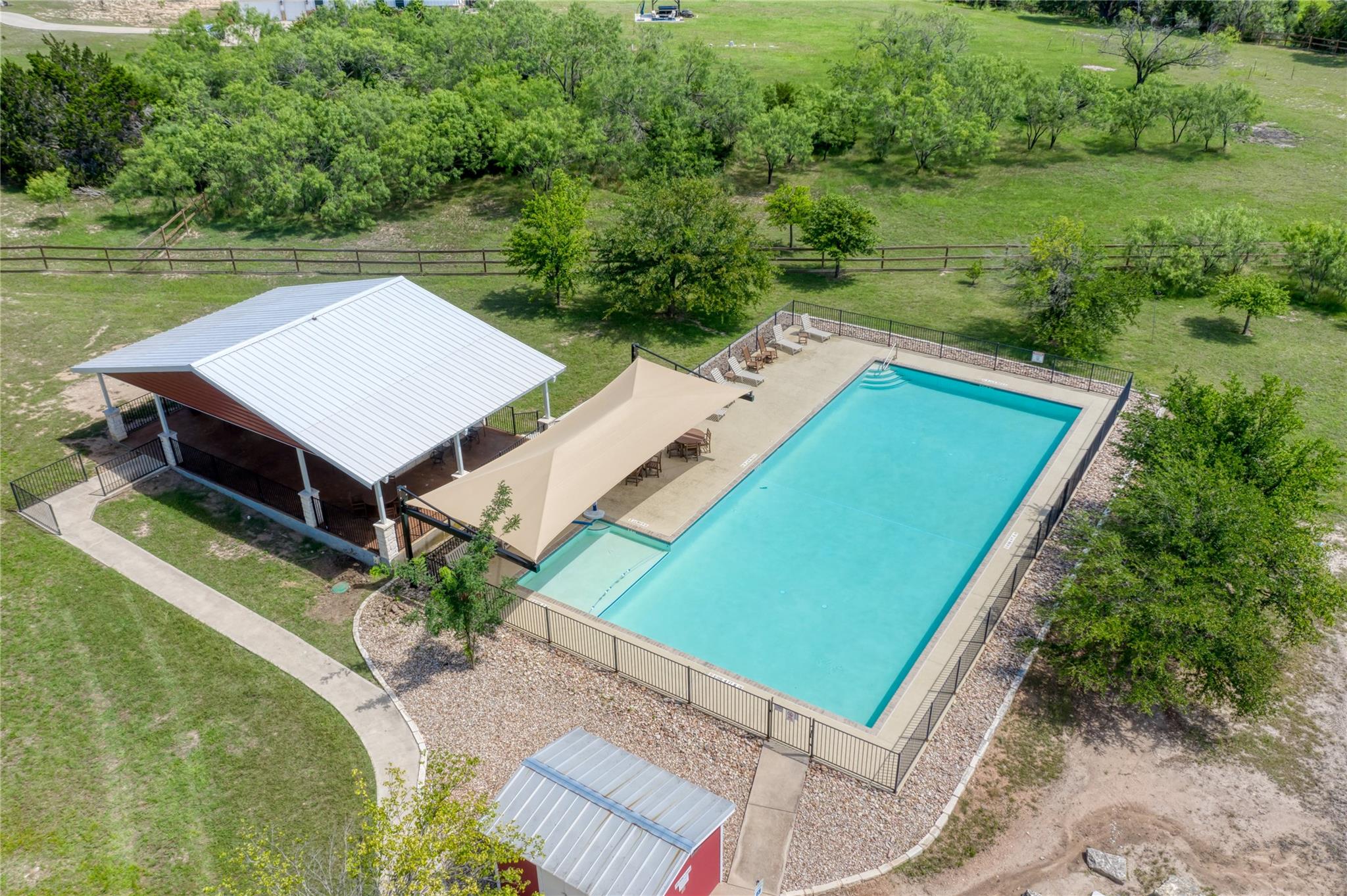 190 Suncrest Trl, Bertram, TX 78605