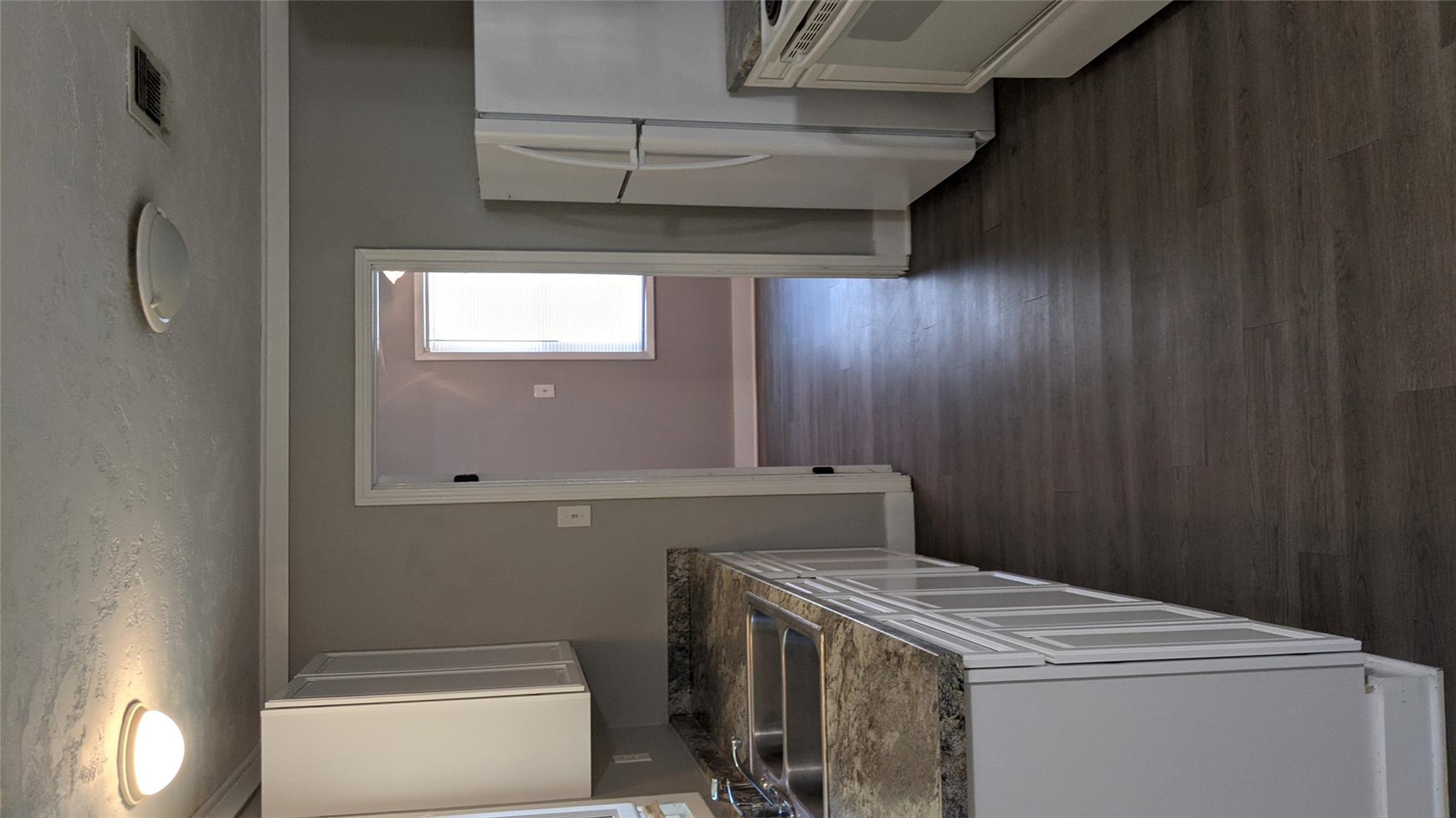 204 3rd St, San Marcos, TX 78666