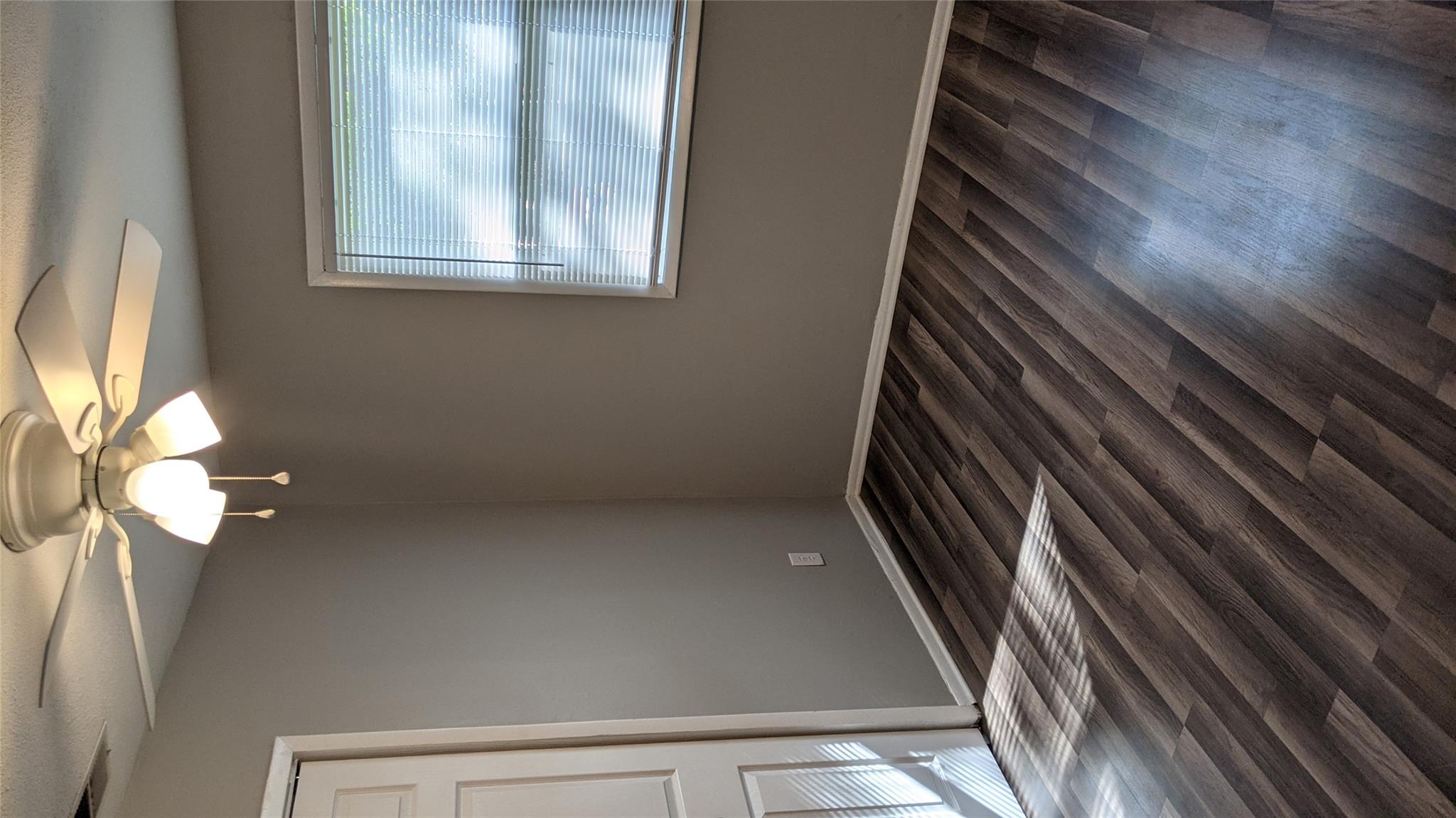 204 3rd St, San Marcos, TX 78666