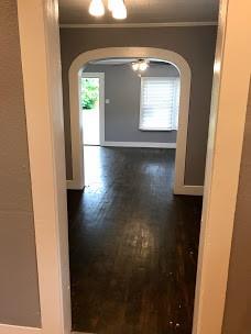 710 W Lake Dr, Taylor, TX 76574