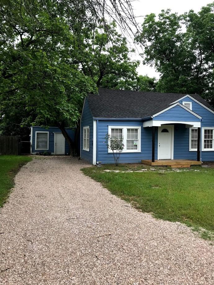 710 W Lake Dr, Taylor, TX 76574