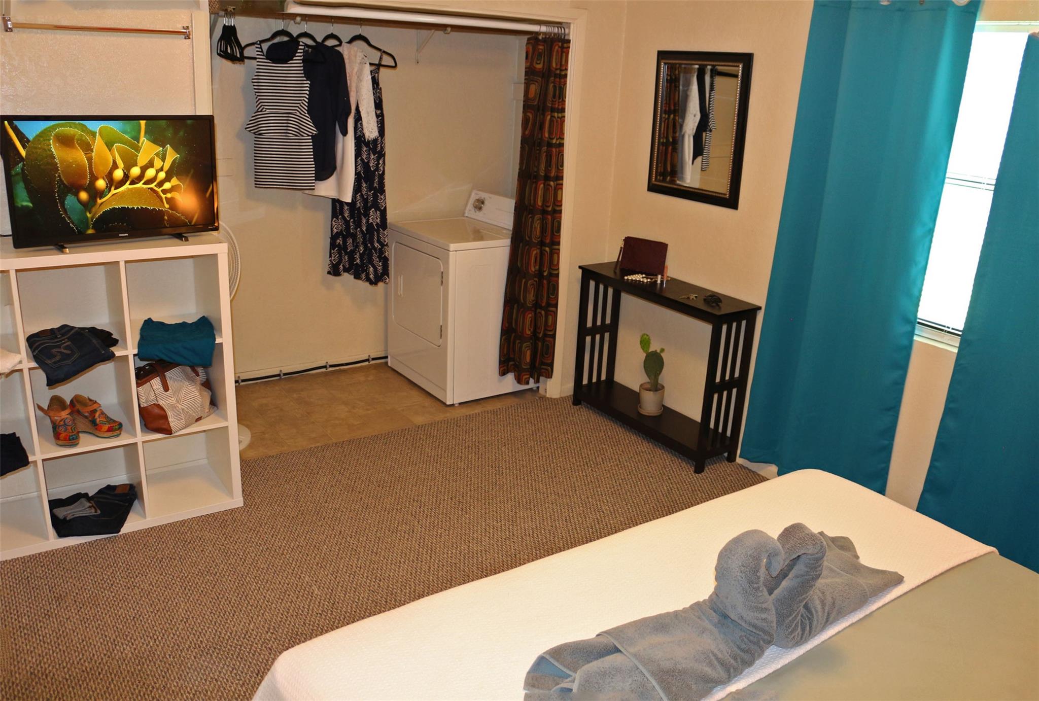 202 W Wheeler St, Manor, TX 78653