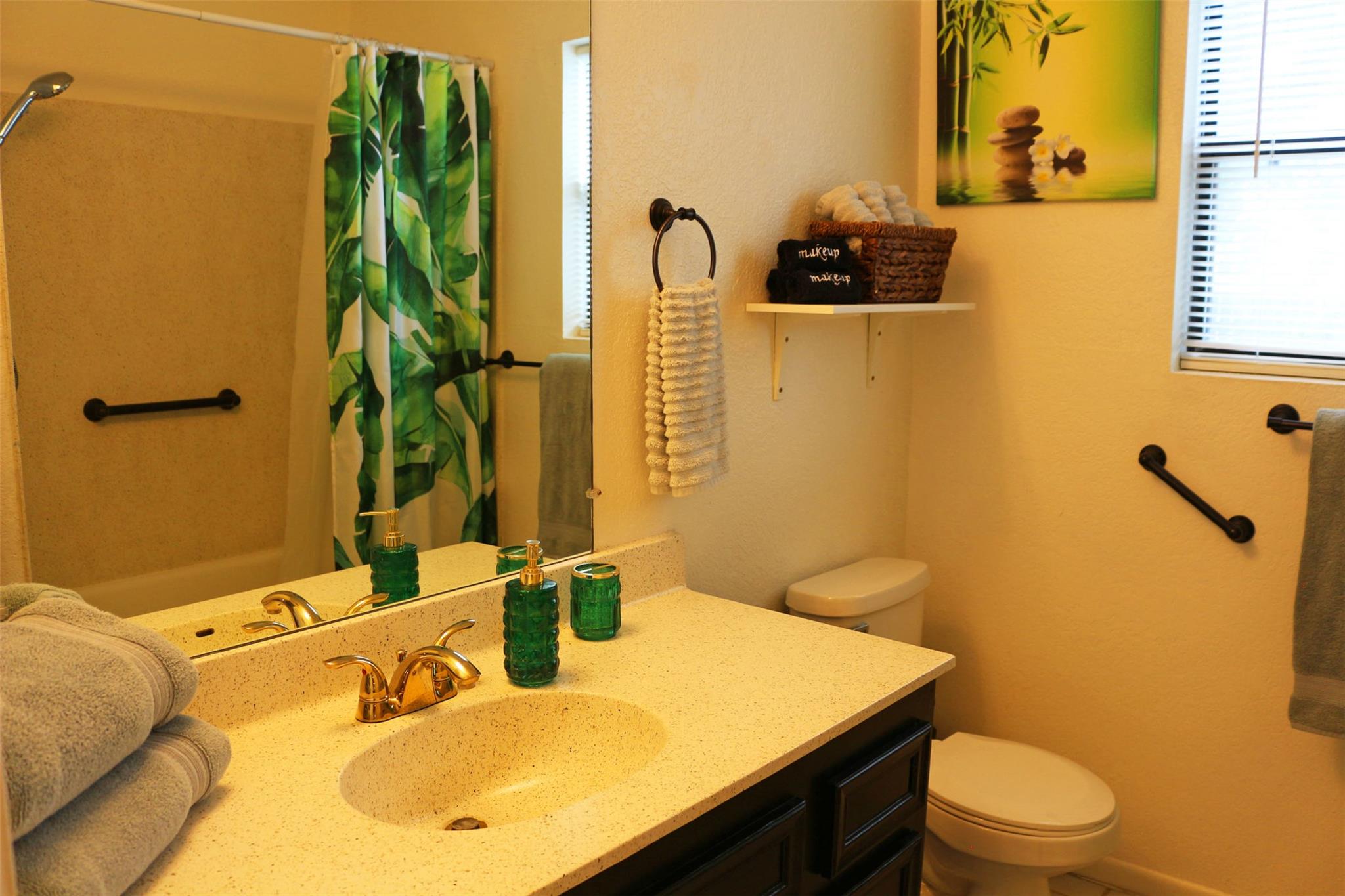 202 W Wheeler St, Manor, TX 78653