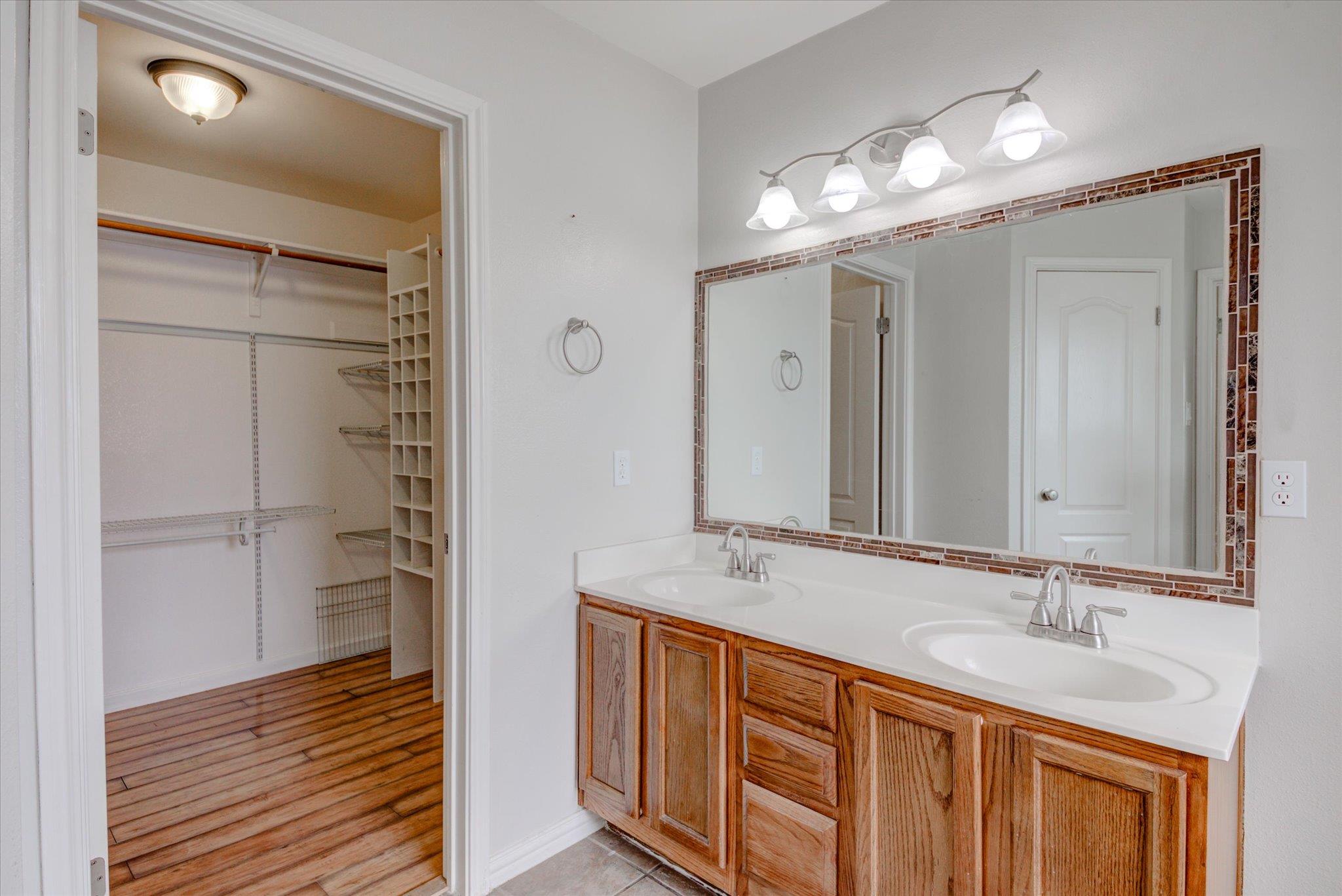 411 Debora Dr, Georgetown, TX 78628