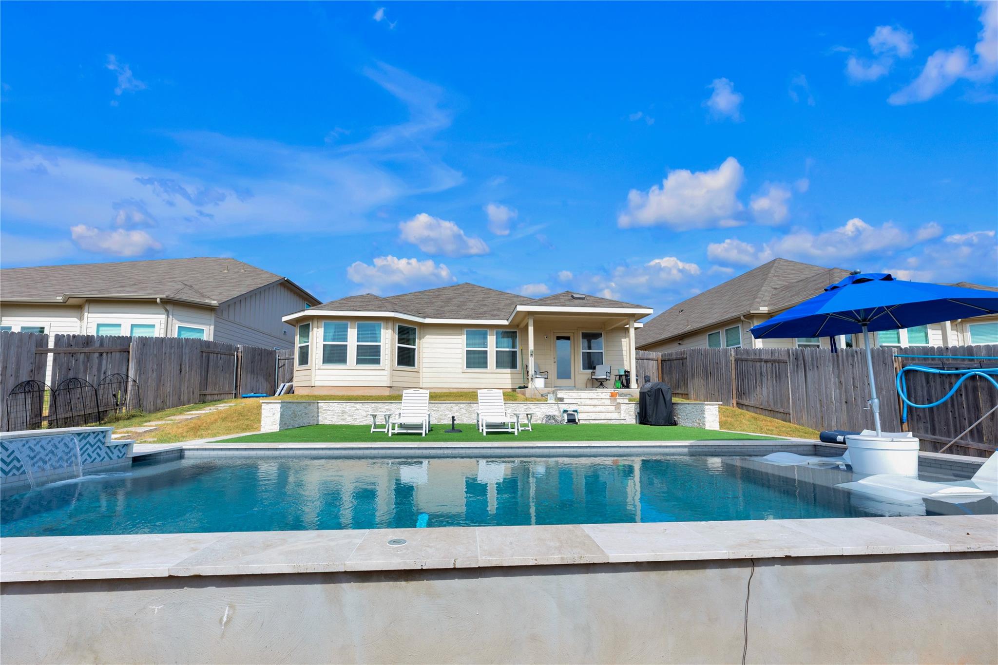 106 Wind Trl, Hutto, TX 78634