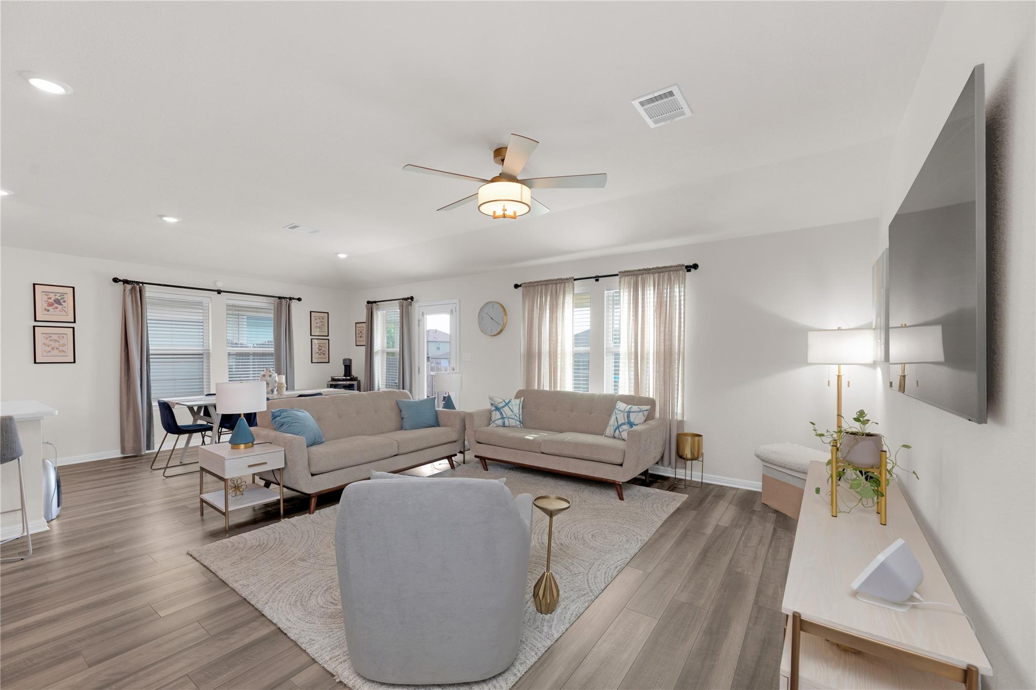 106 Wind Trl, Hutto, TX 78634