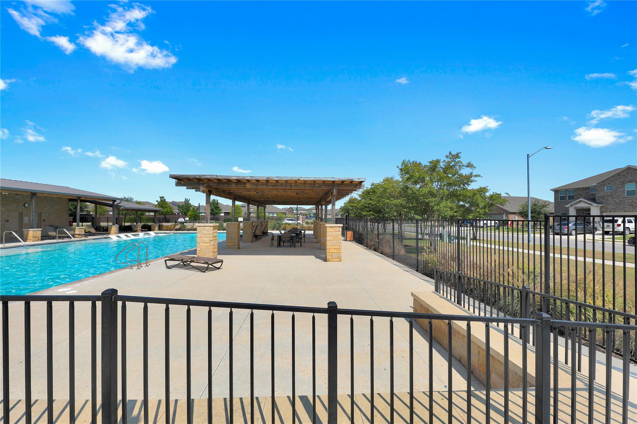 106 Wind Trl, Hutto, TX 78634