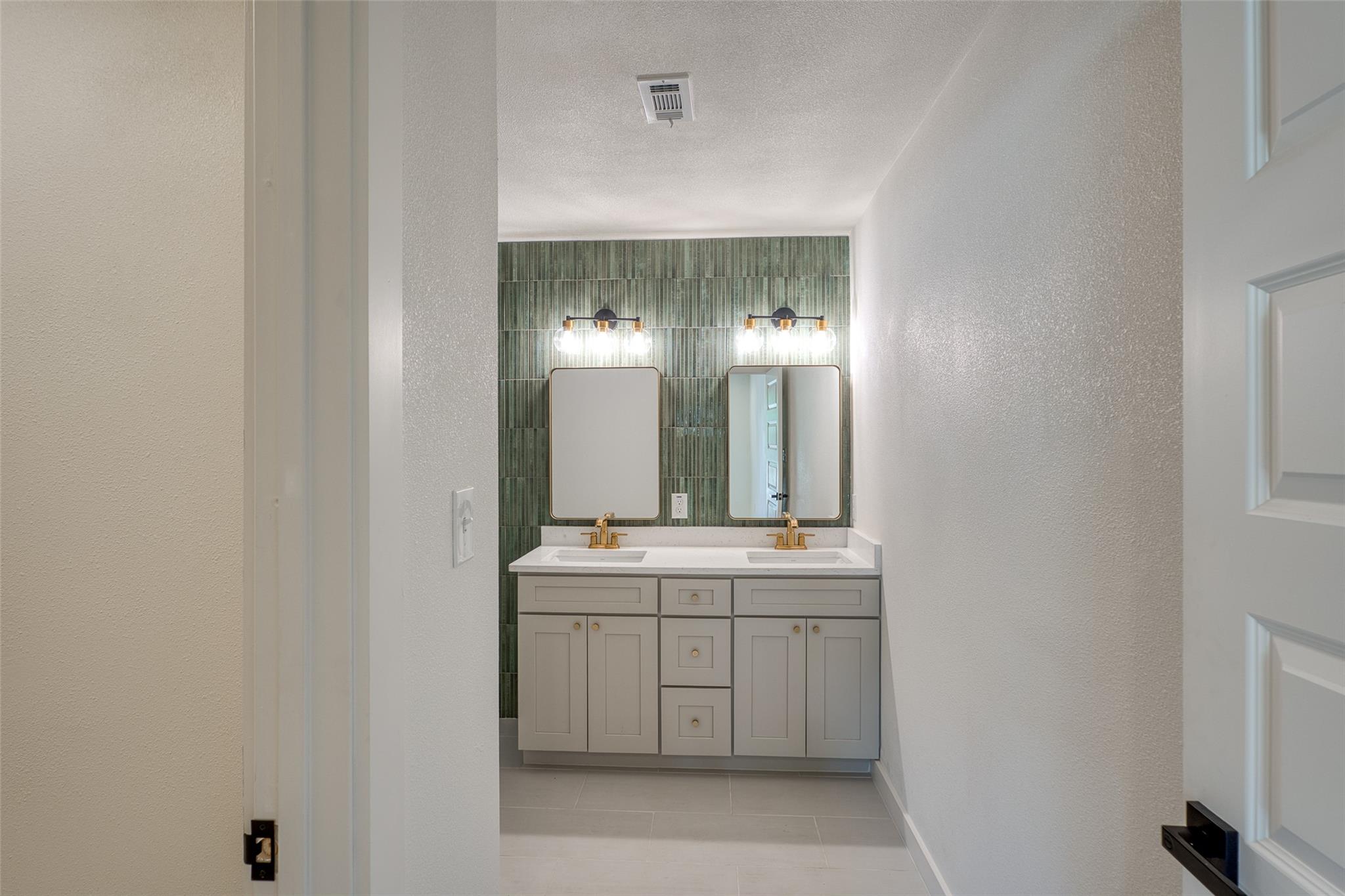 511 Ramble Ln, Austin, TX 78745