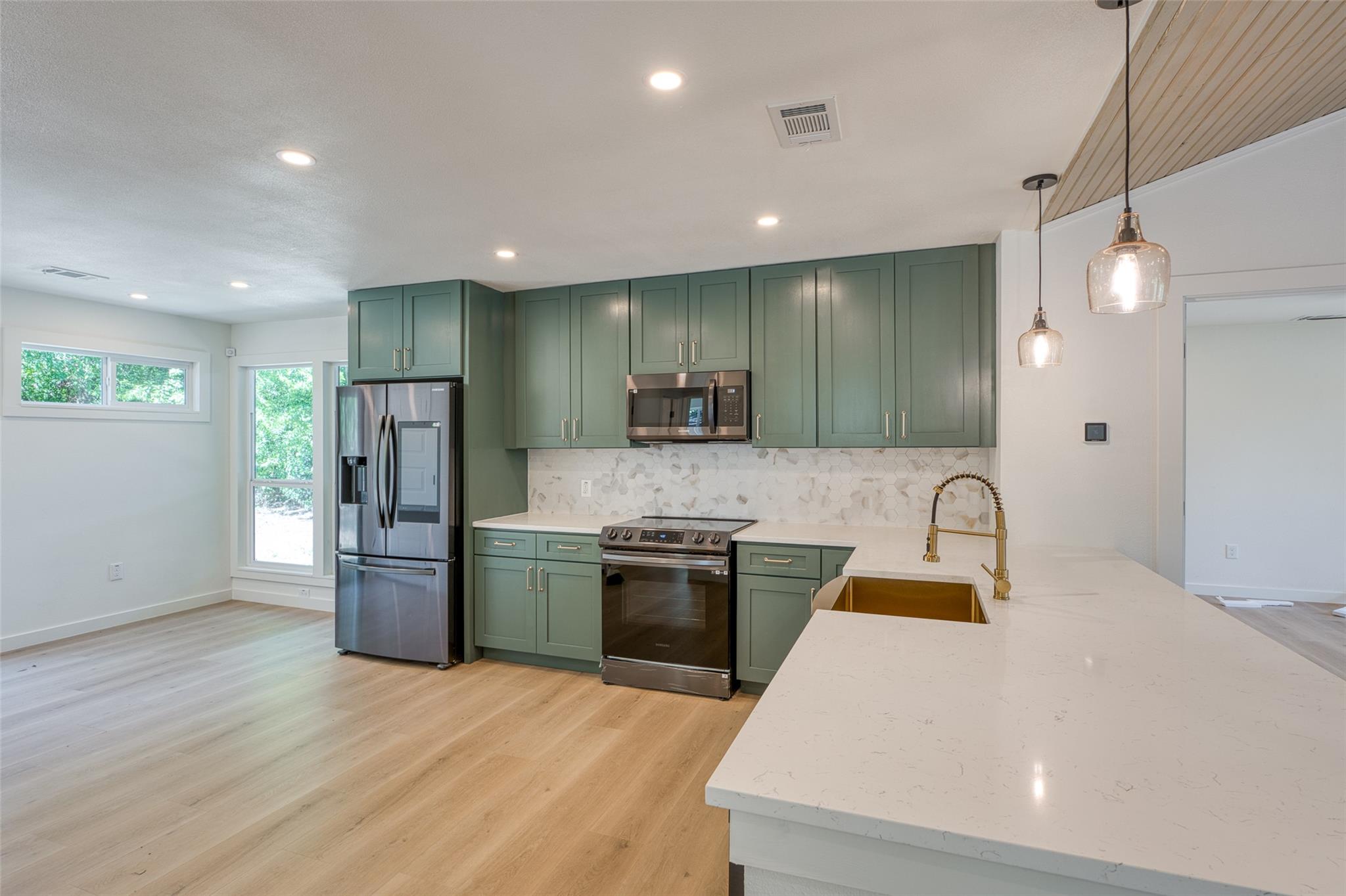 511 Ramble Ln, Austin, TX 78745