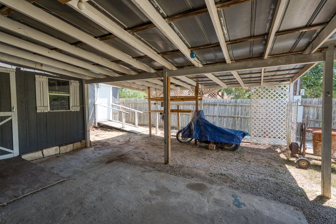 225 E Greencastle, Granite Shoals, TX 78654