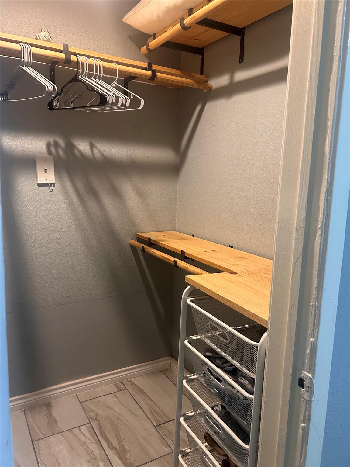 1840 Burton Dr # 103, Austin, TX 78741