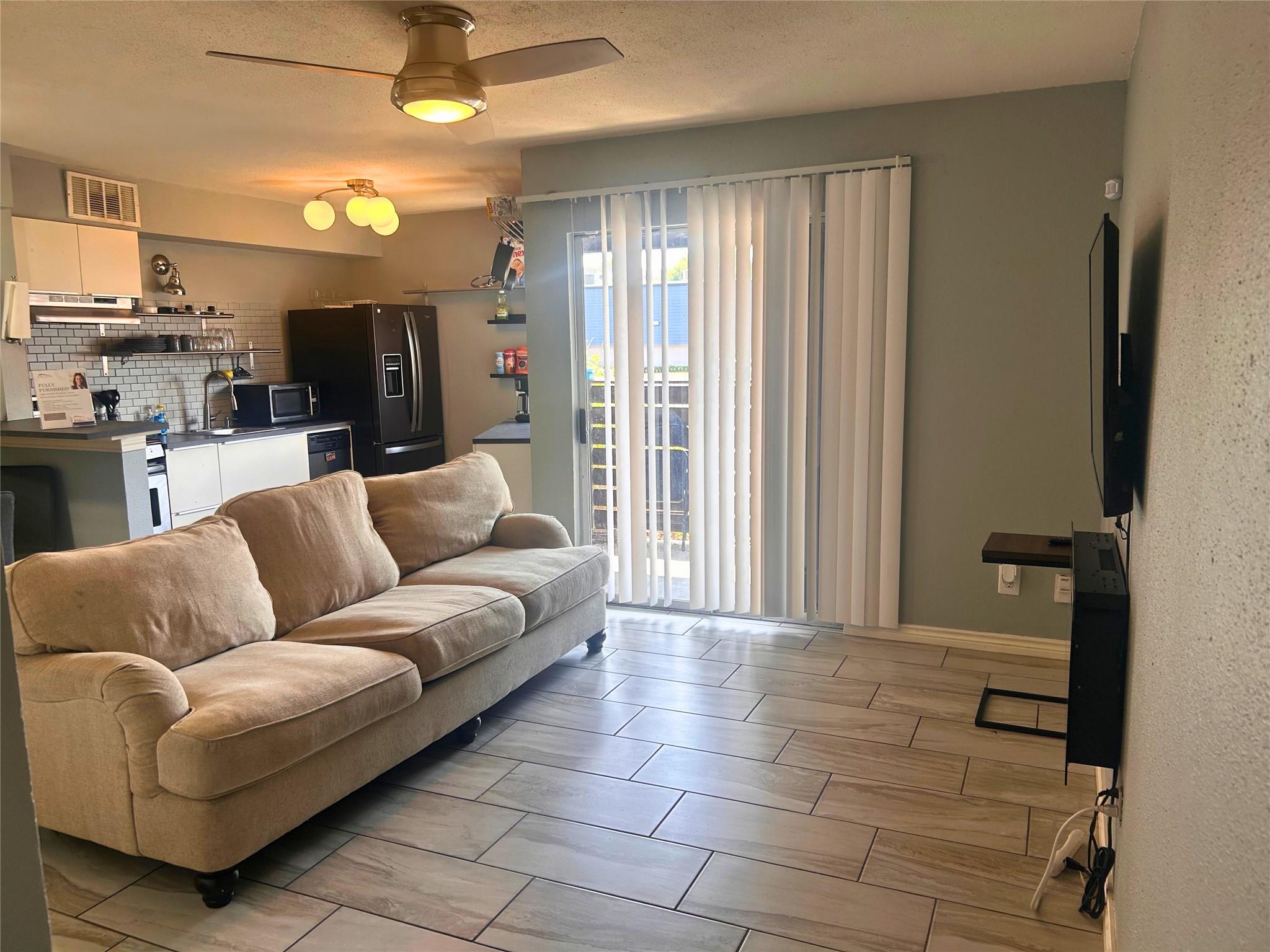 1840 Burton Dr # 103, Austin, TX 78741