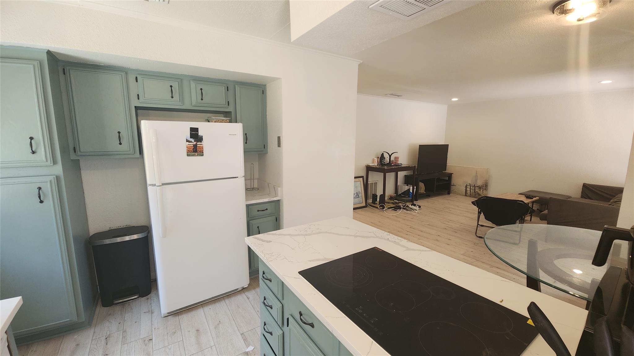 1005 W Martin Luther King Jr Blvd, Austin, TX 78701