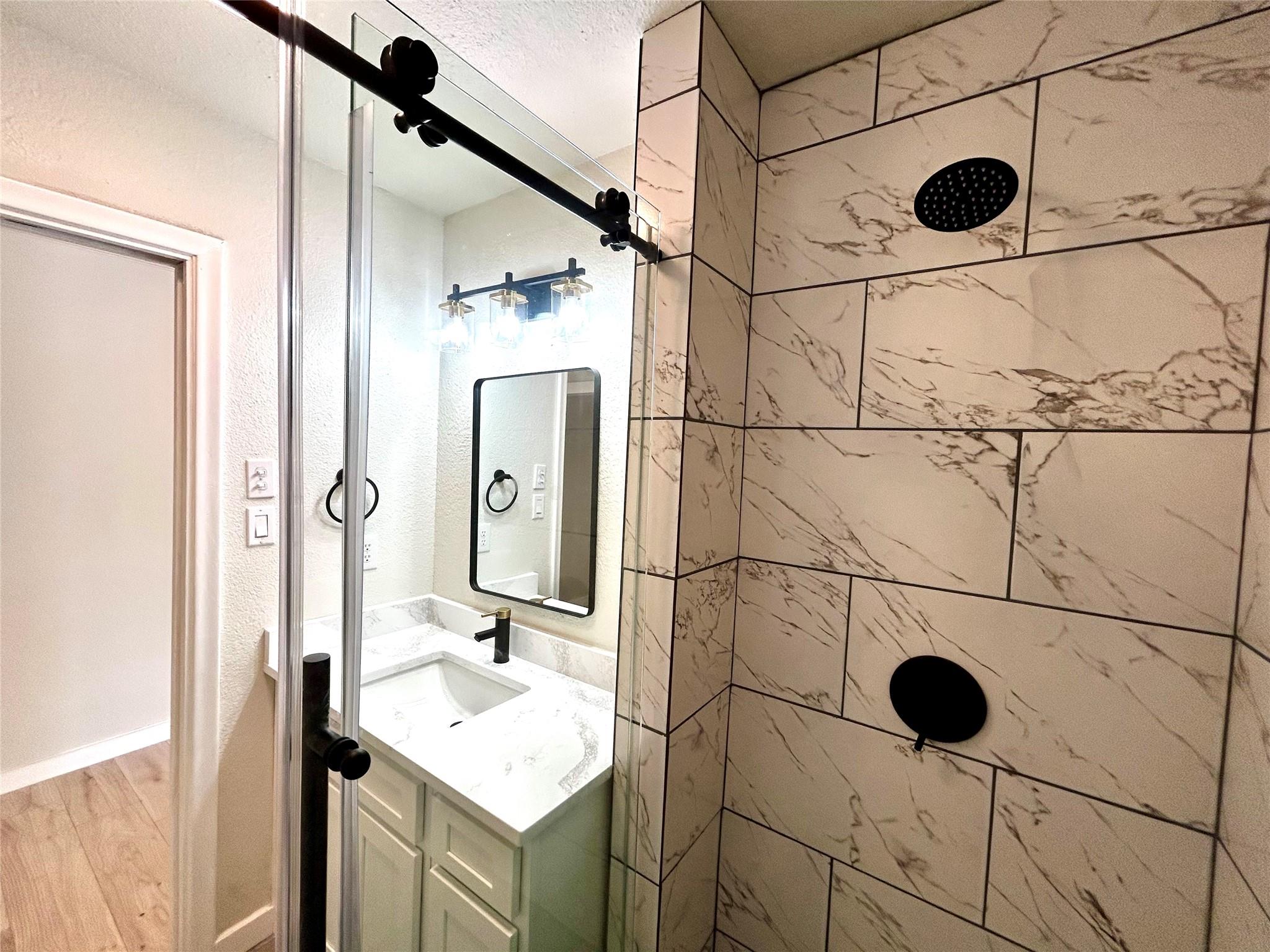 1005 W Martin Luther King Jr Blvd, Austin, TX 78701