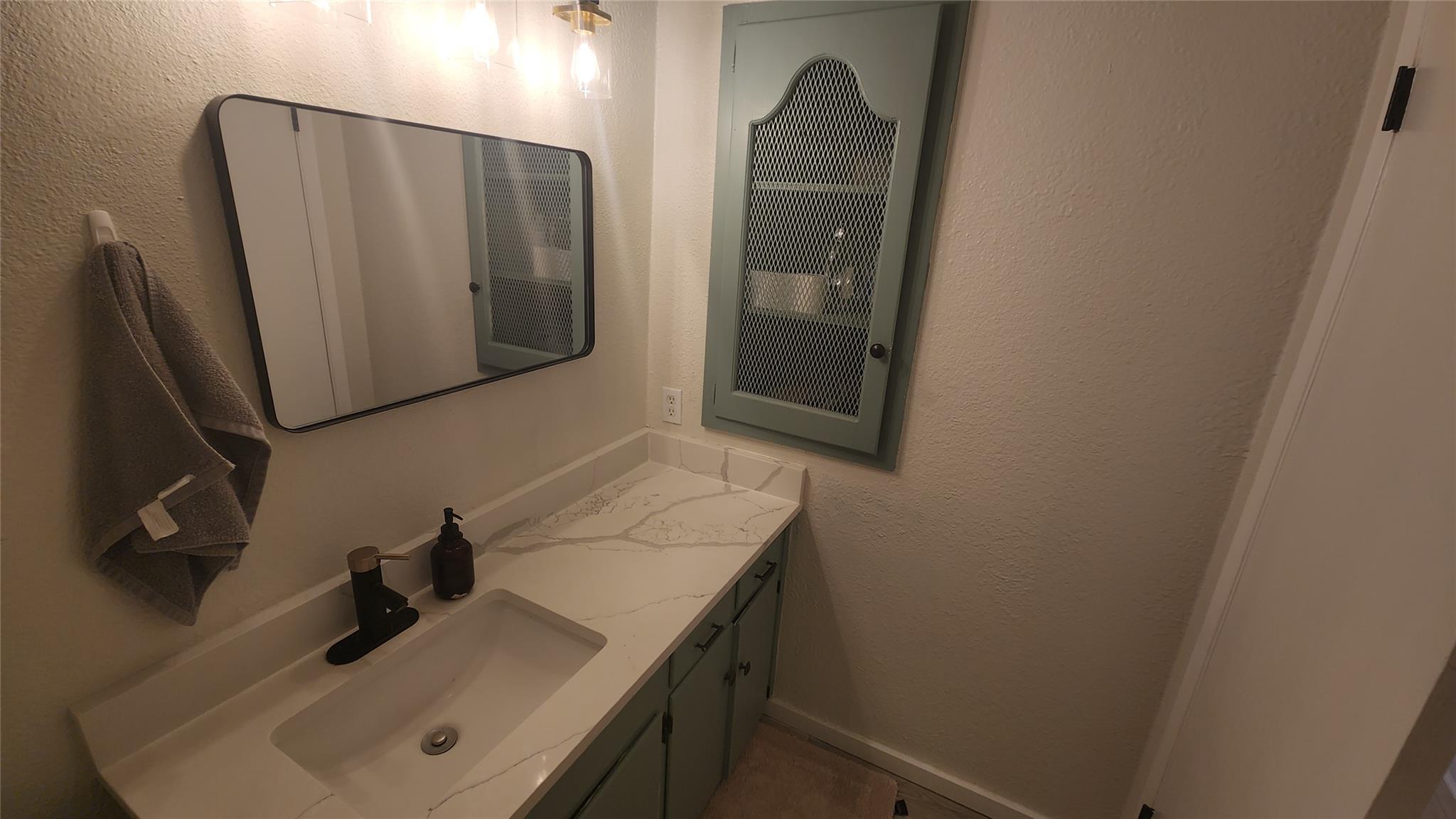 1005 W Martin Luther King Jr Blvd, Austin, TX 78701