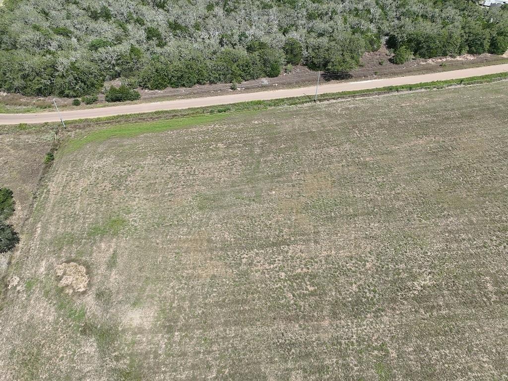 4810 Burke Rd, Flatonia, TX 78941