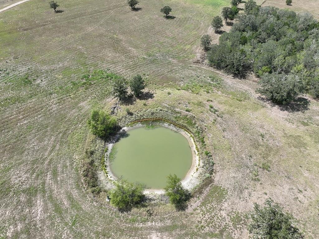 4810 Burke Rd, Flatonia, TX 78941