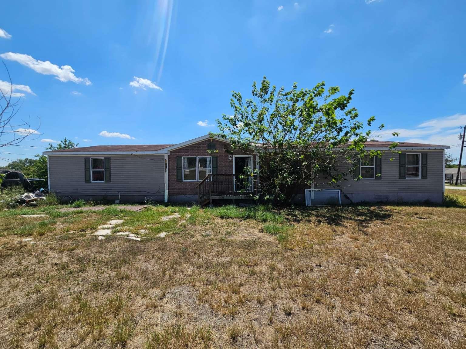 120 Keller Ct, Kyle, TX 78640