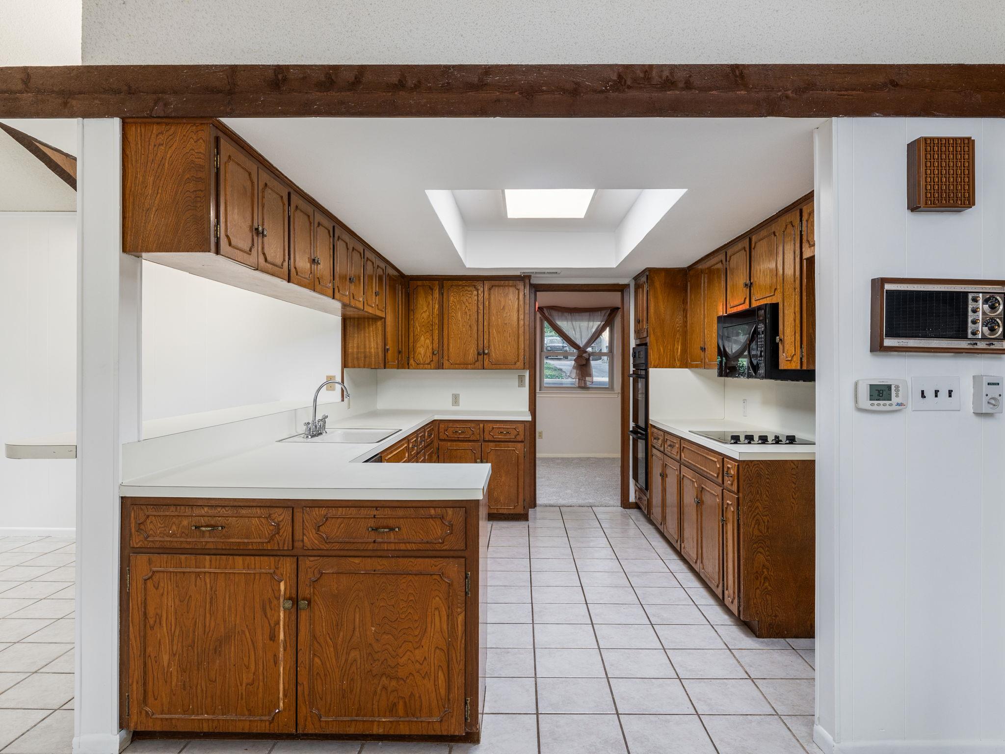 806 Country Club Rd, Georgetown, TX 78628