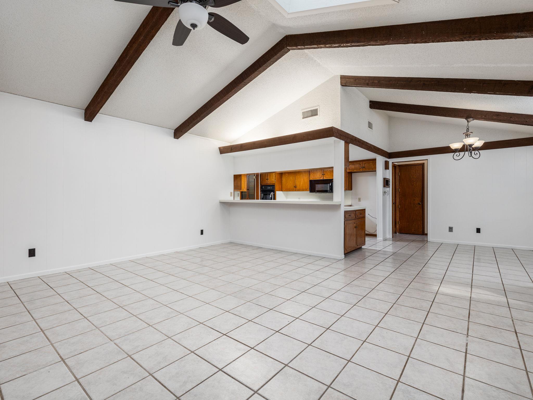 806 Country Club Rd, Georgetown, TX 78628