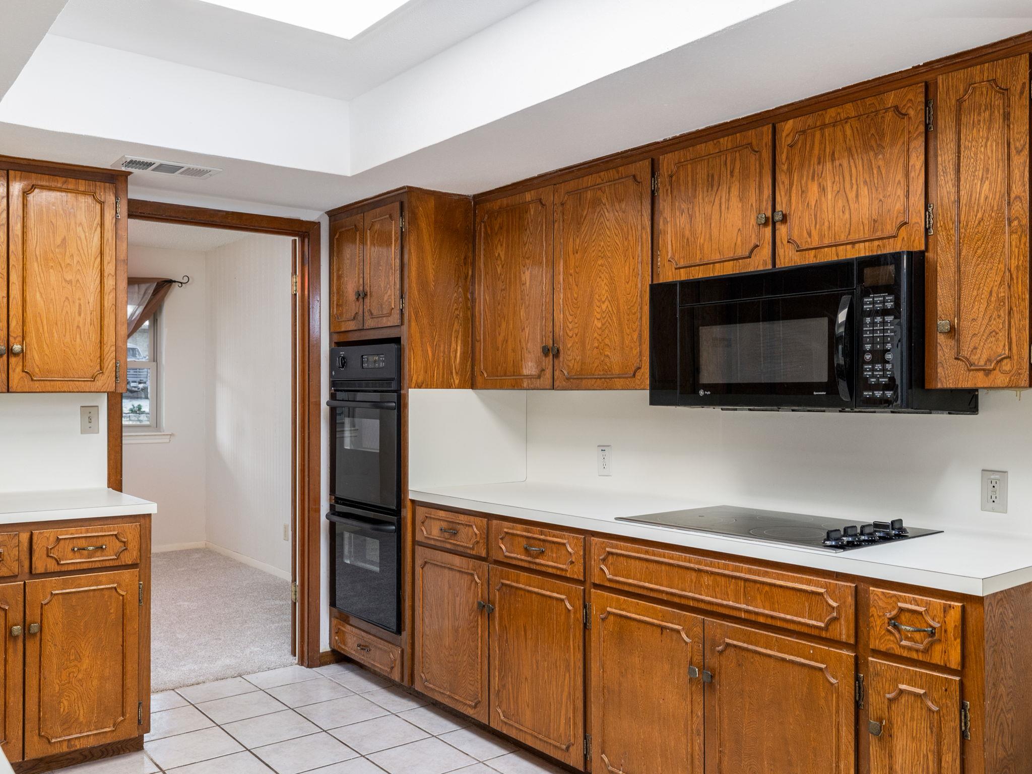 806 Country Club Rd, Georgetown, TX 78628