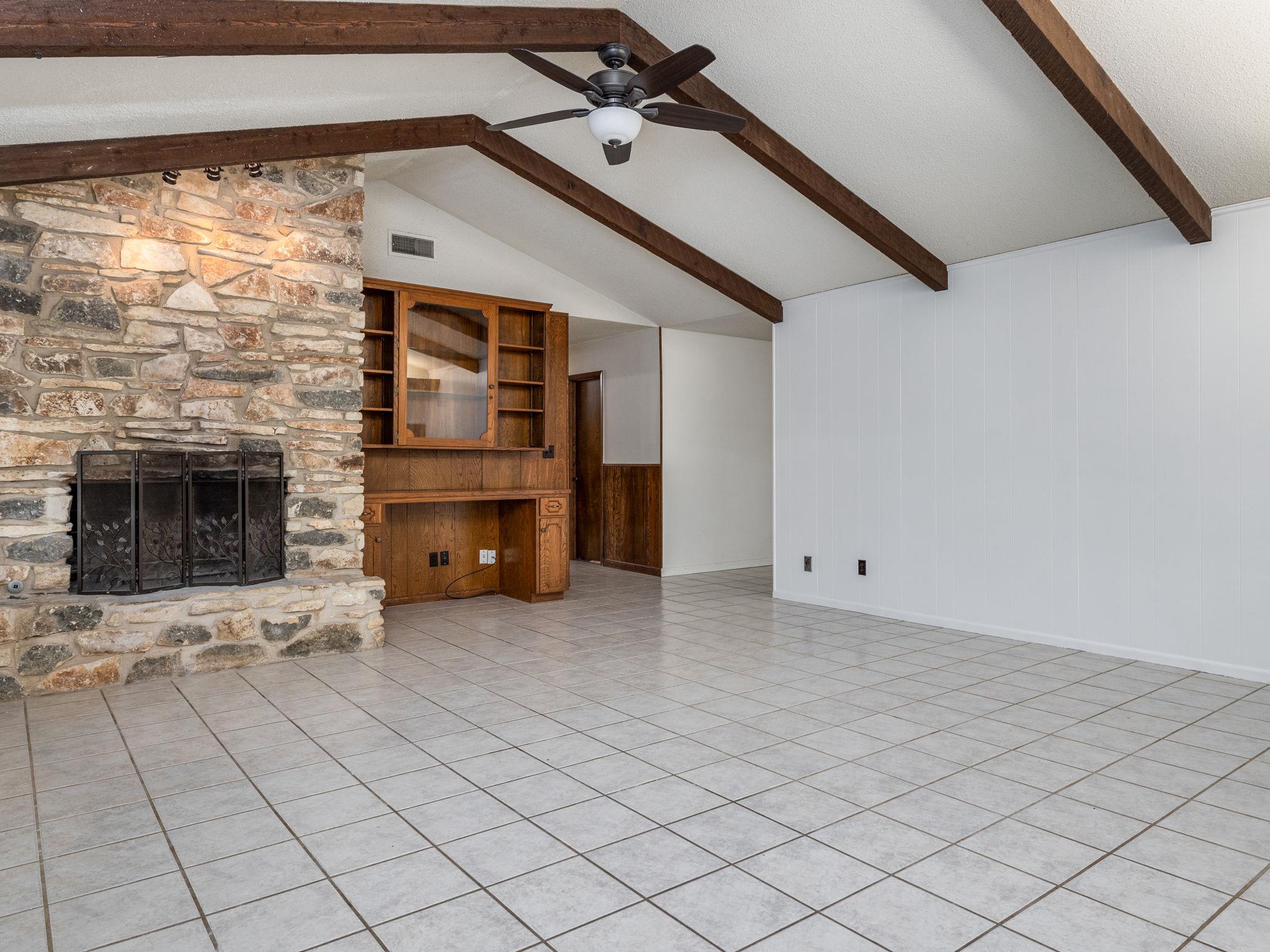 806 Country Club Rd, Georgetown, TX 78628