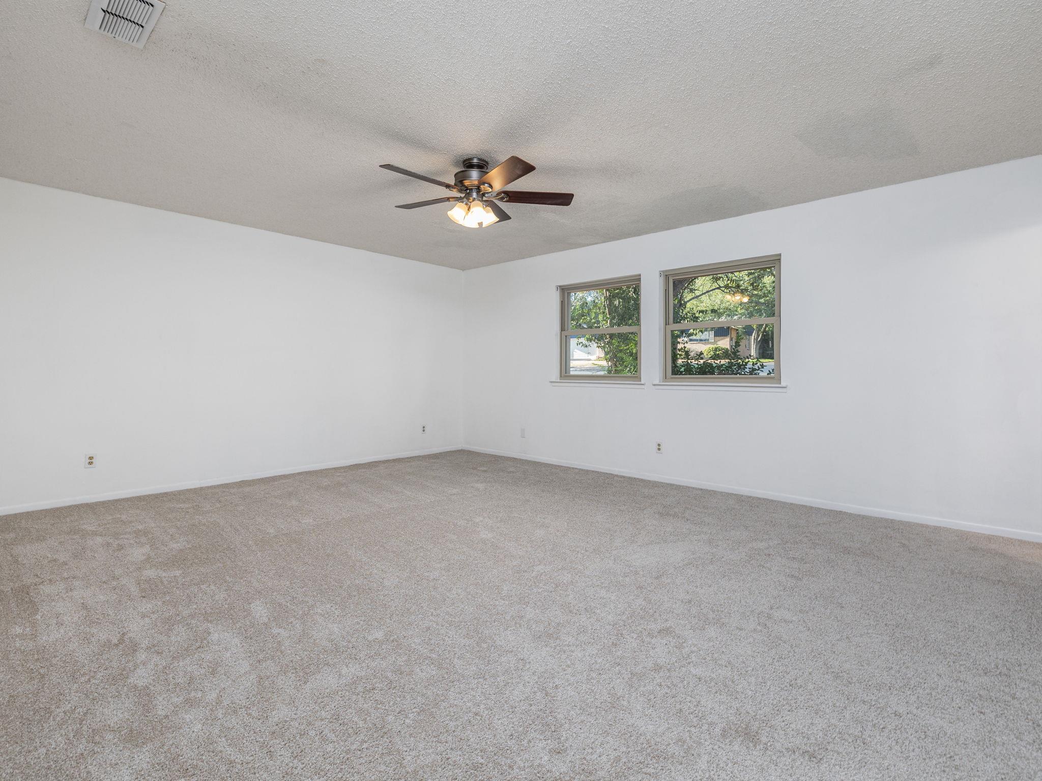 806 Country Club Rd, Georgetown, TX 78628