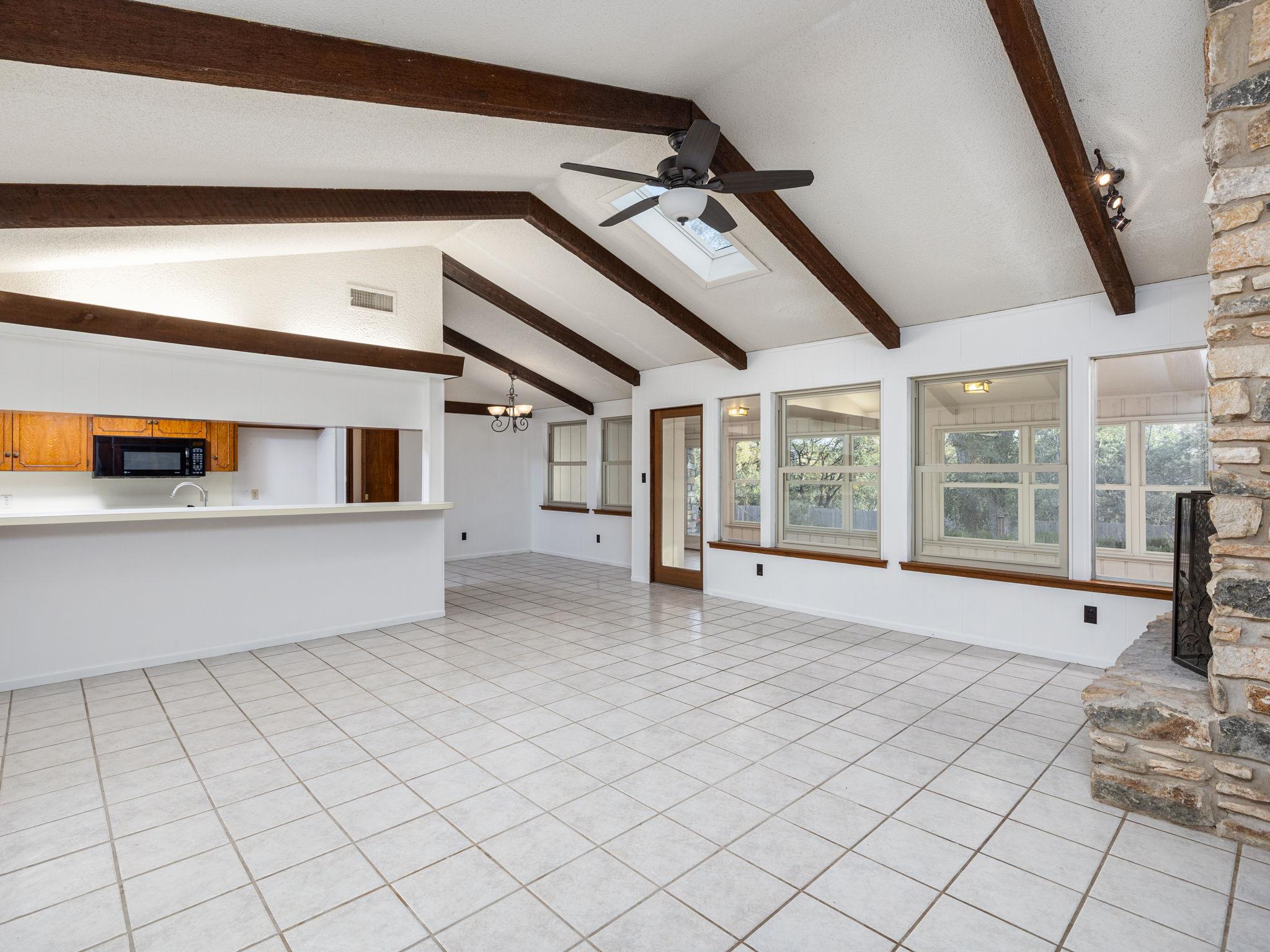 806 Country Club Rd, Georgetown, TX 78628