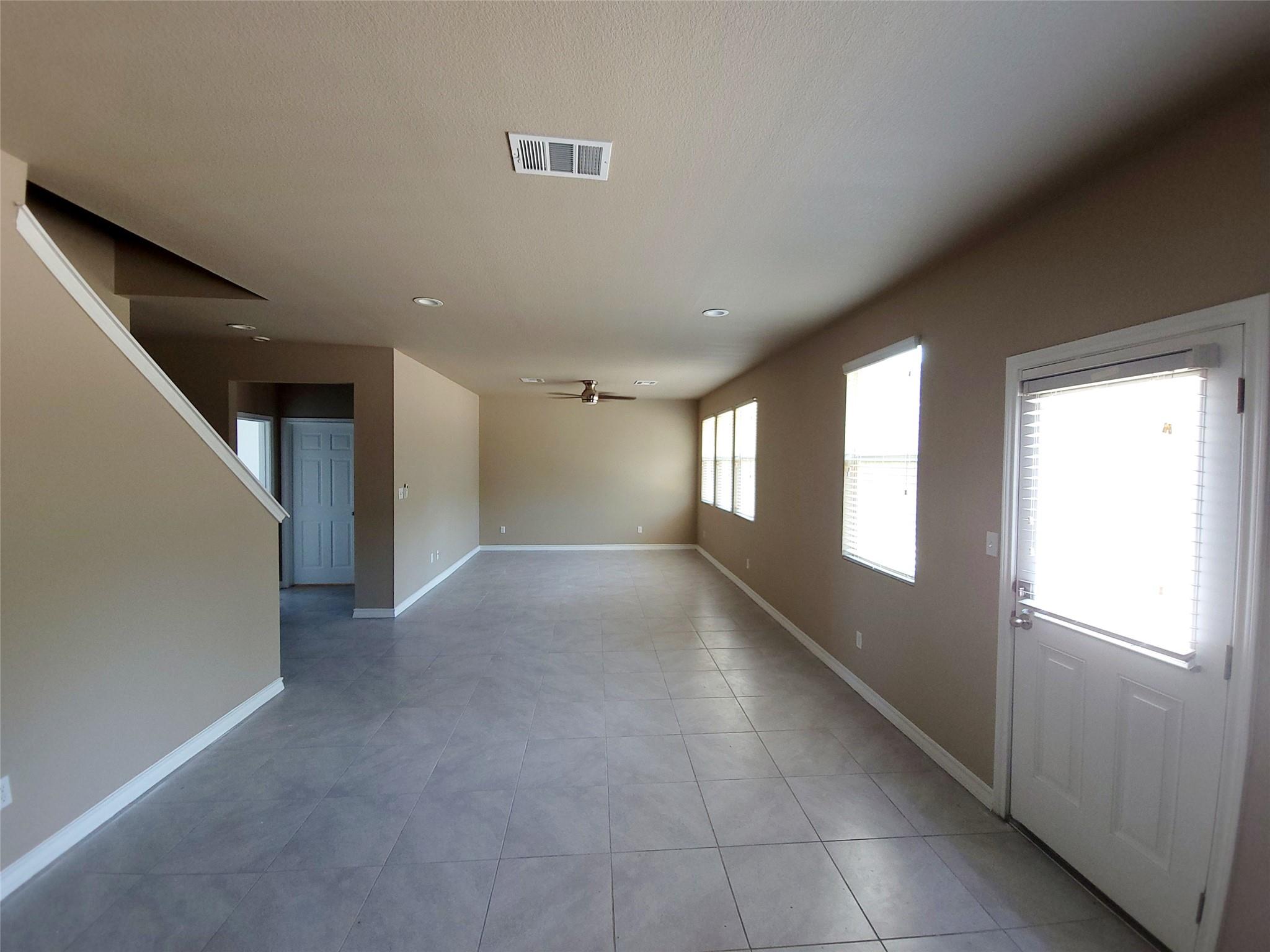 213 Mary Max Cir, San Marcos, TX 78666