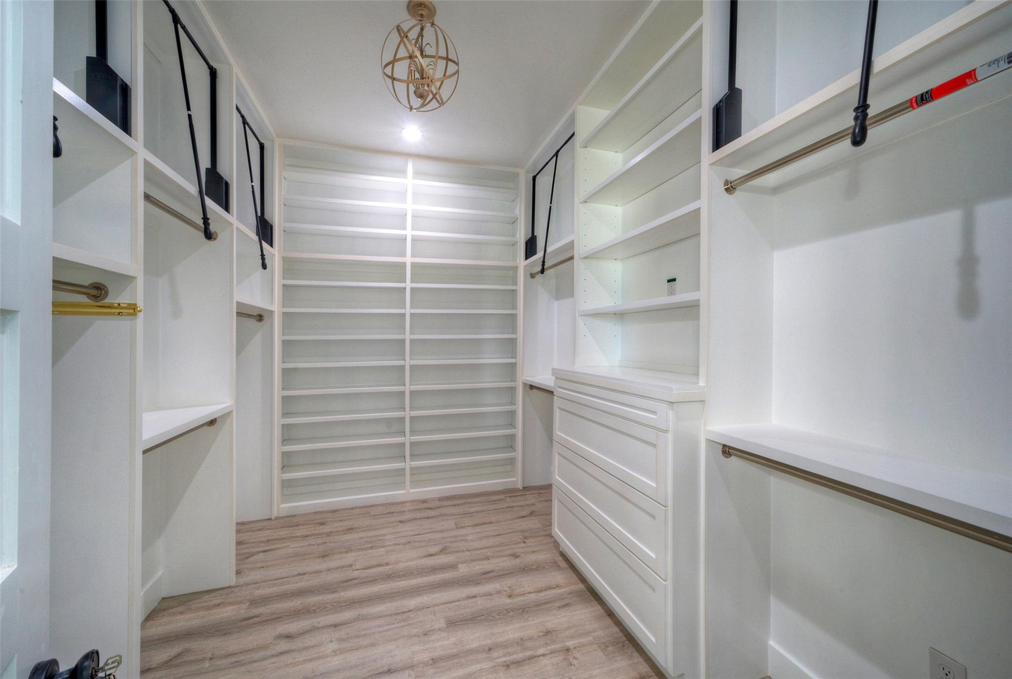 000 Patterson Ave, Flatonia, TX 78941