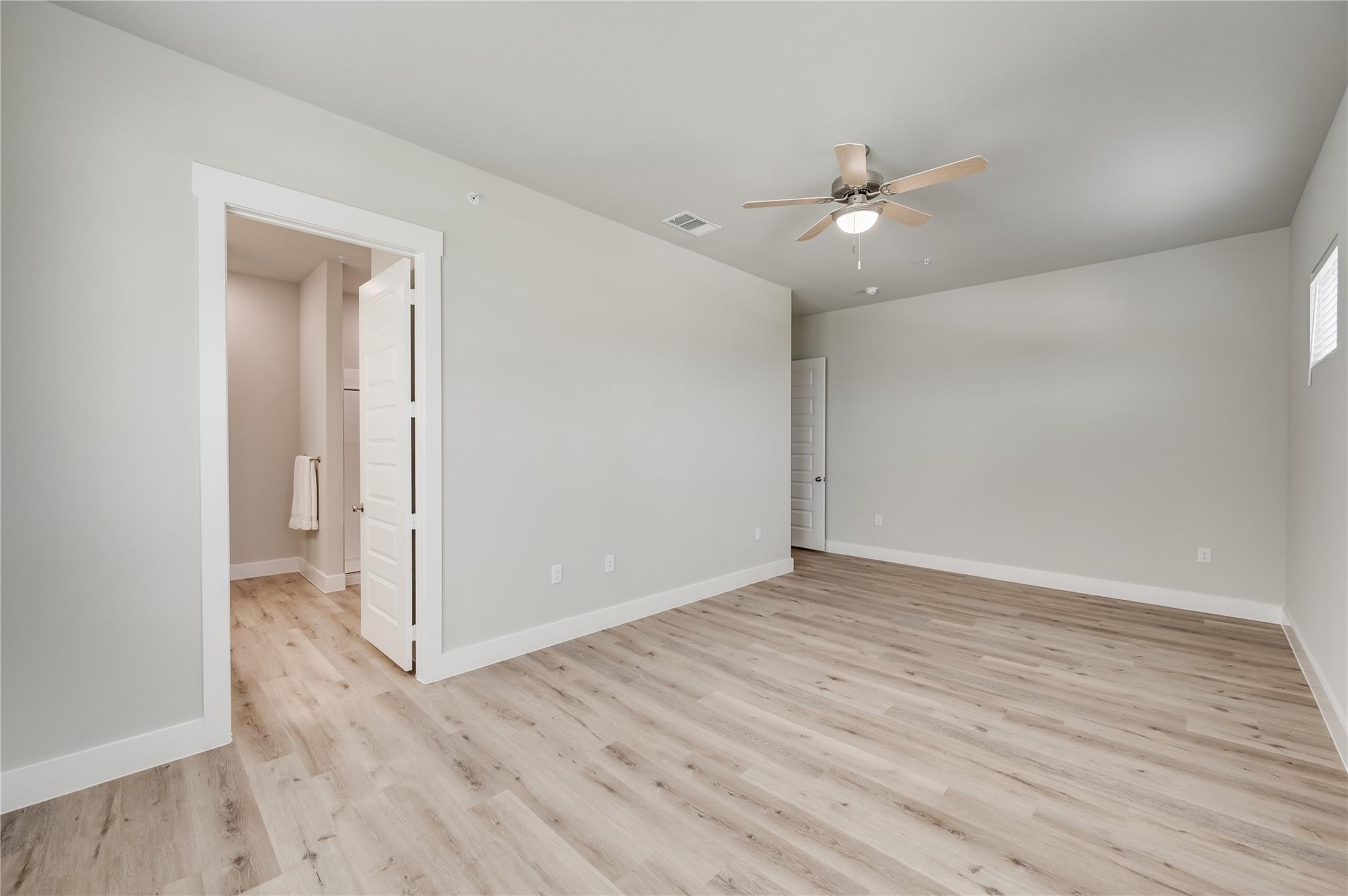 865 Limmer Loop # 613, Hutto, TX 78634