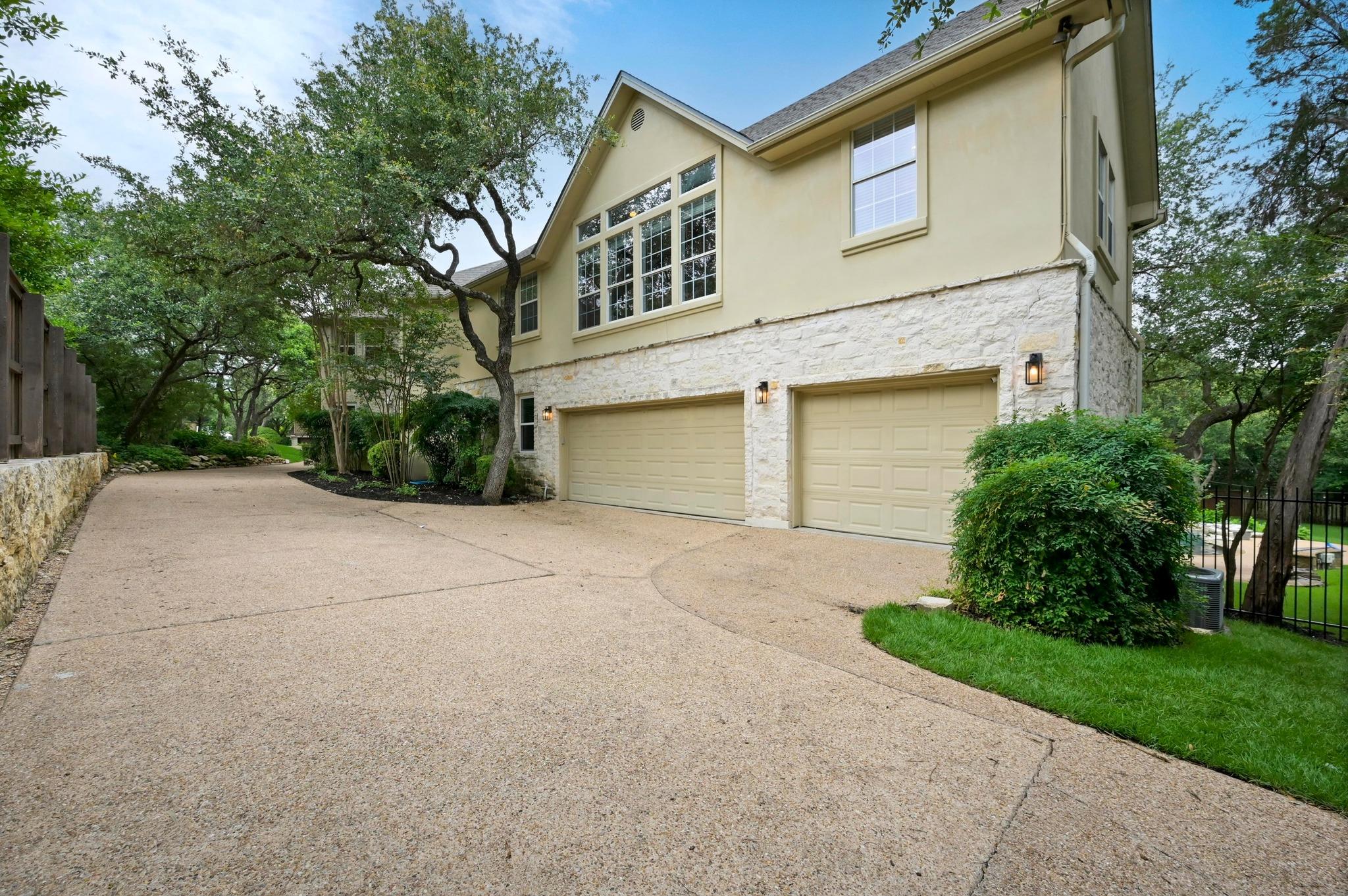 2704 Regents Park, Austin, TX 78746