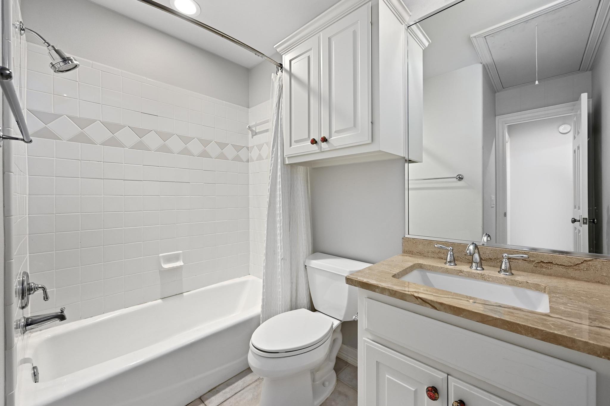 2704 Regents Park, Austin, TX 78746