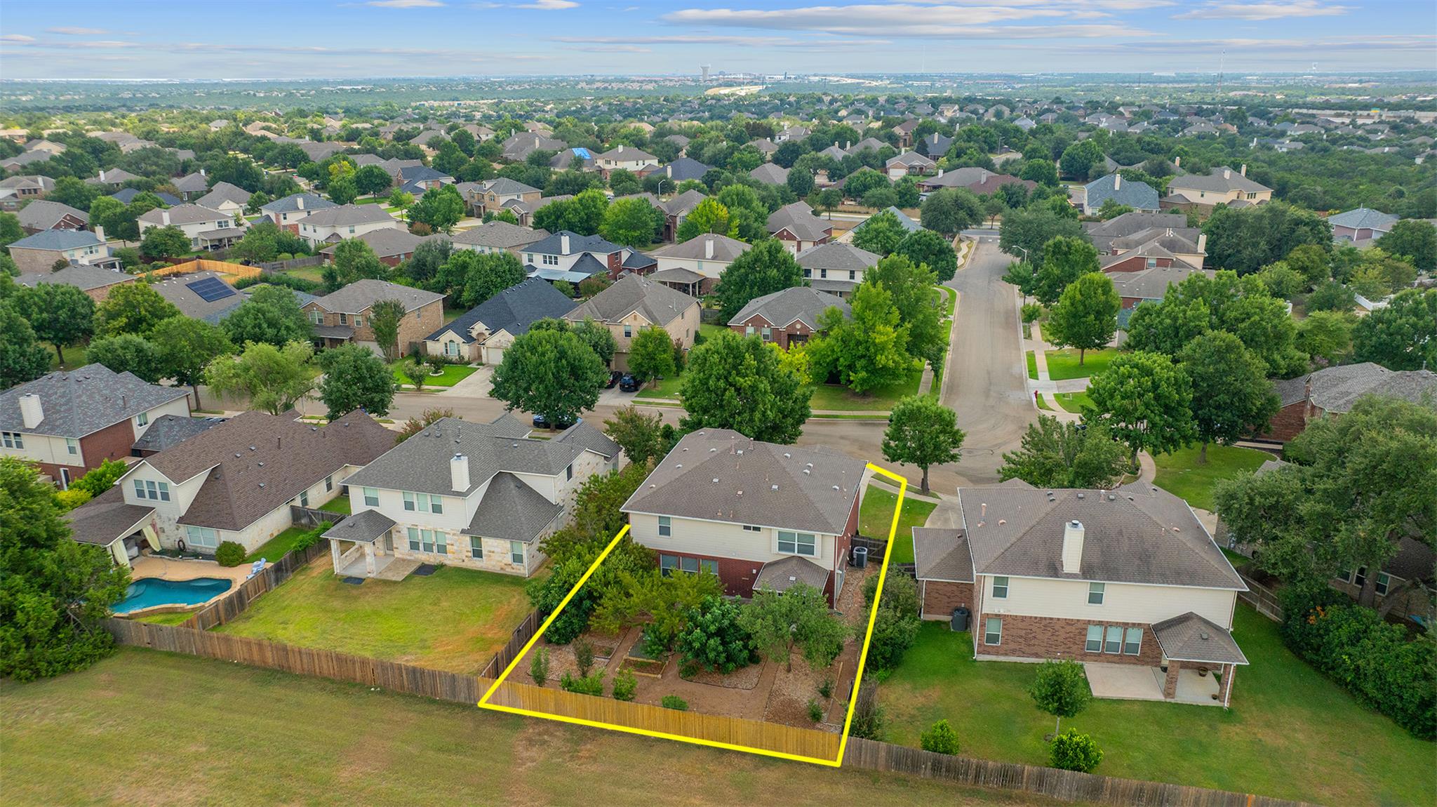 203 Tulip Trail Bnd, Cedar Park, TX 78613