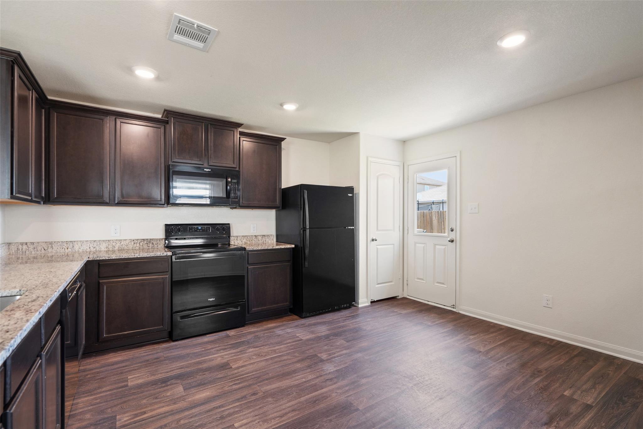 1492 Amy Dr, Kyle, TX 78640