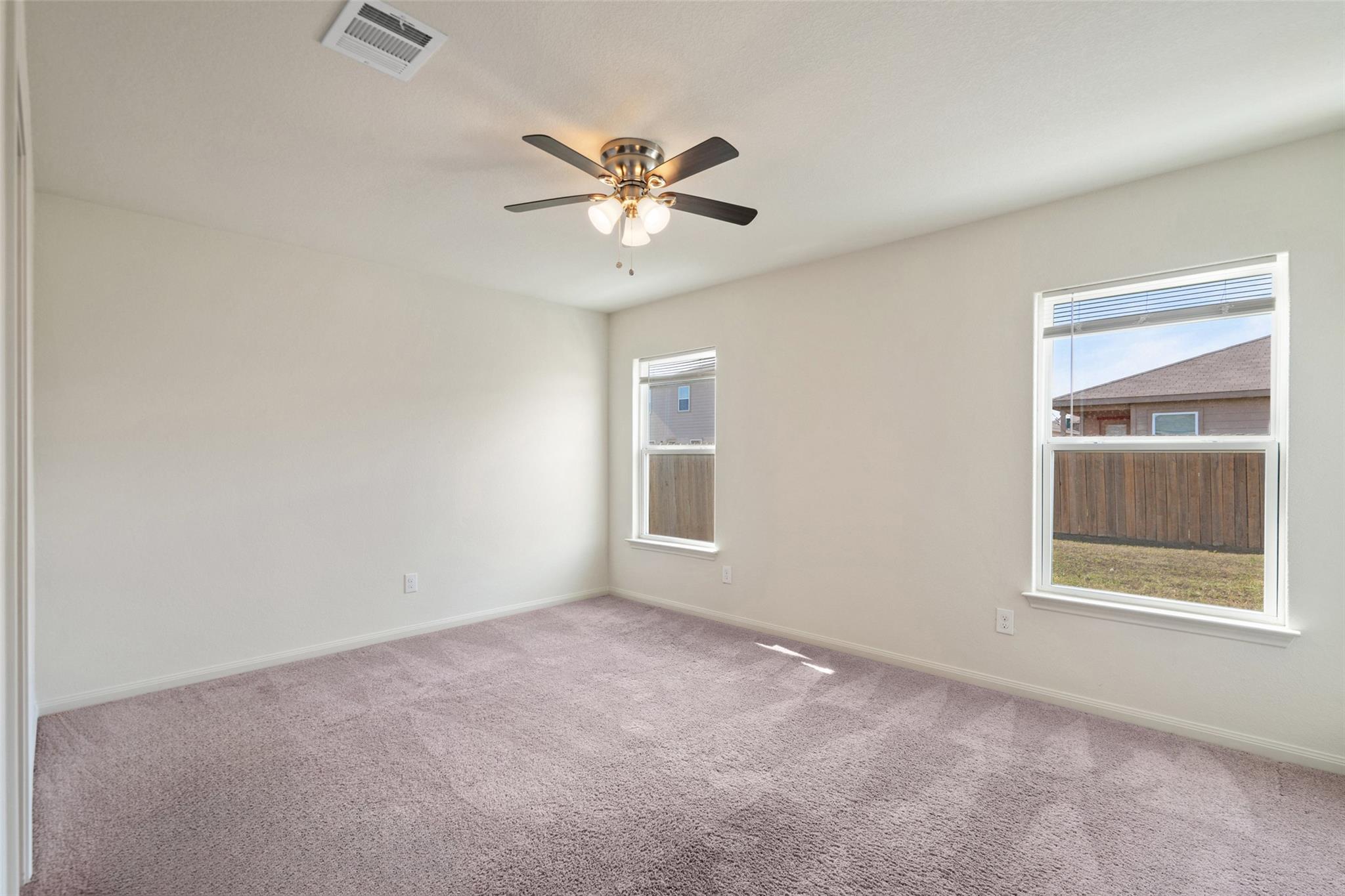 1492 Amy Dr, Kyle, TX 78640