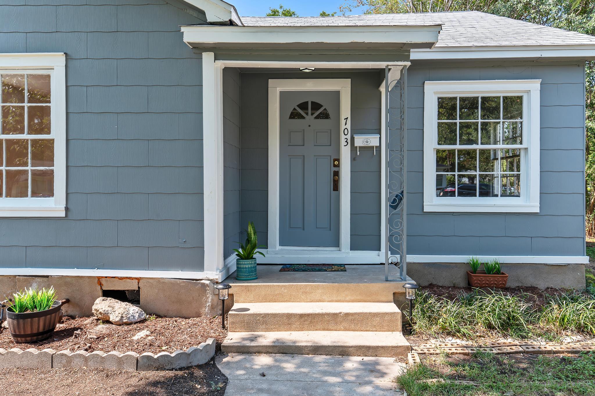 703 E 47th St, Austin, TX 78751