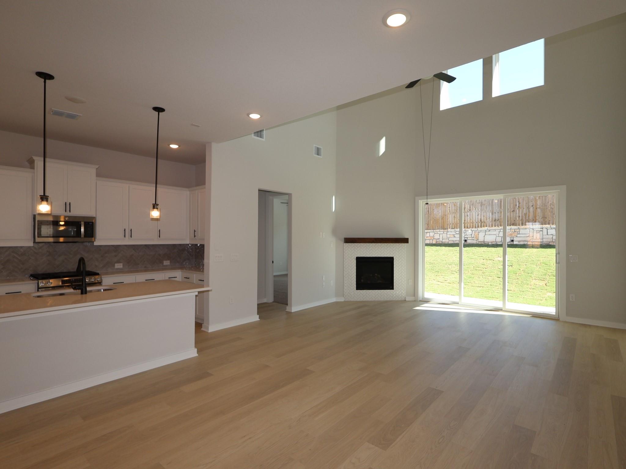 800 Boise Dr, Leander, TX 78641