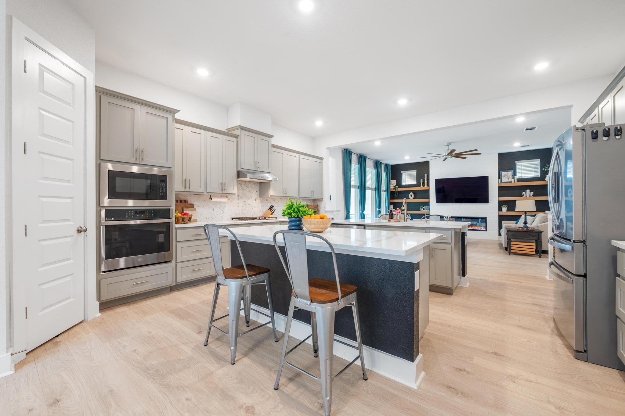 933 Donna Roland Ct, Leander, TX 78641