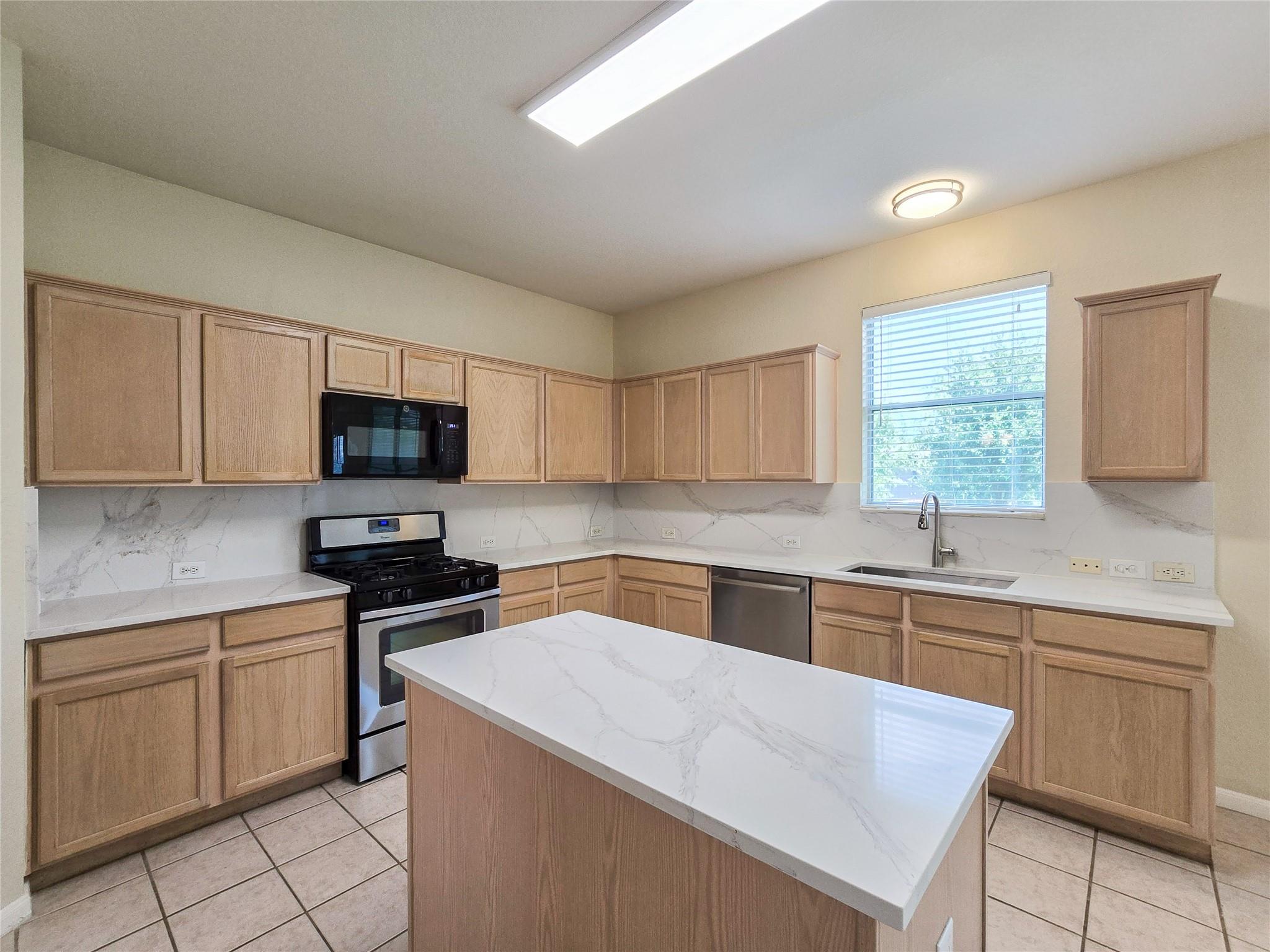 12729 Serafy Ct, Austin, TX 78753