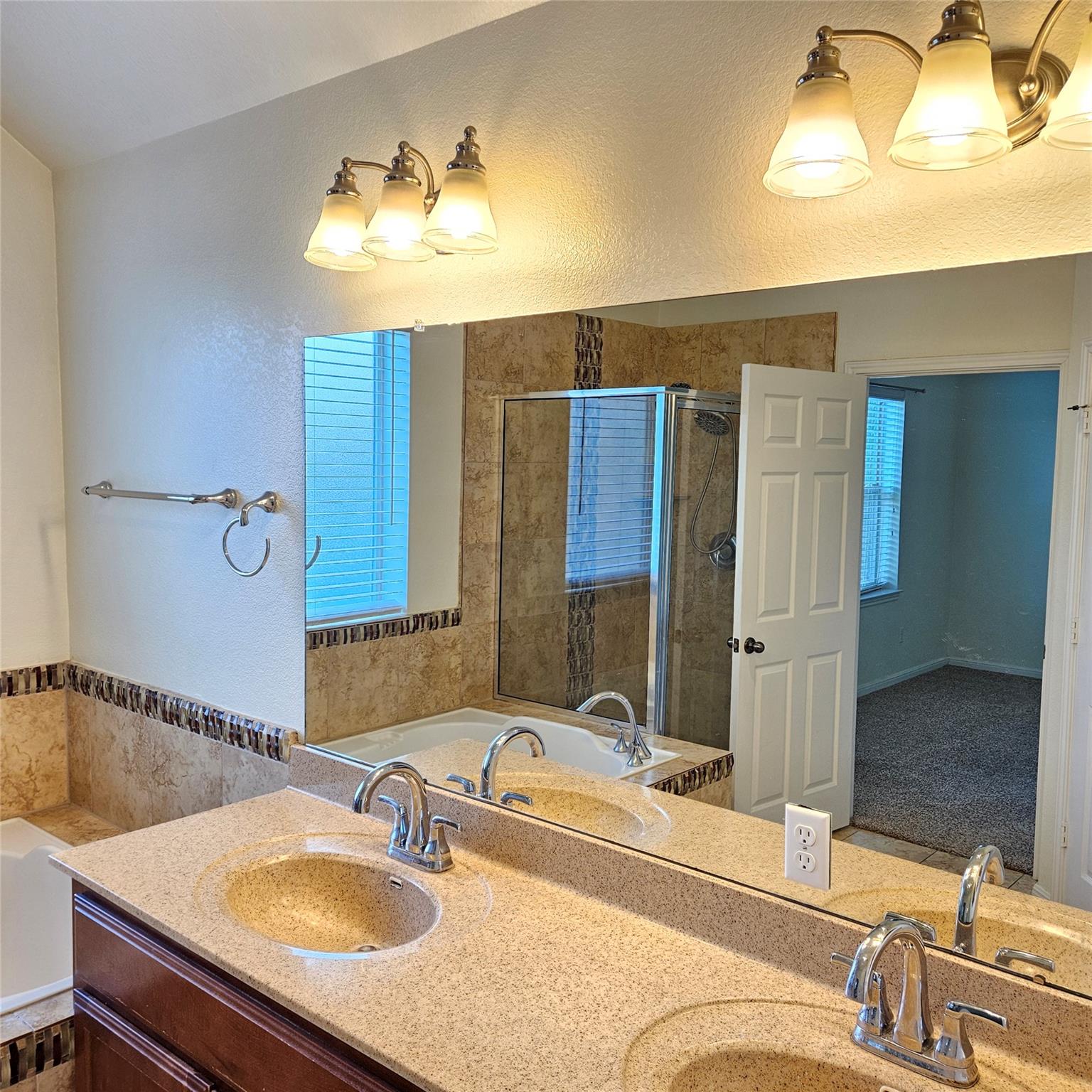 2487 Santa Barbara Loop, Round Rock, TX 78665