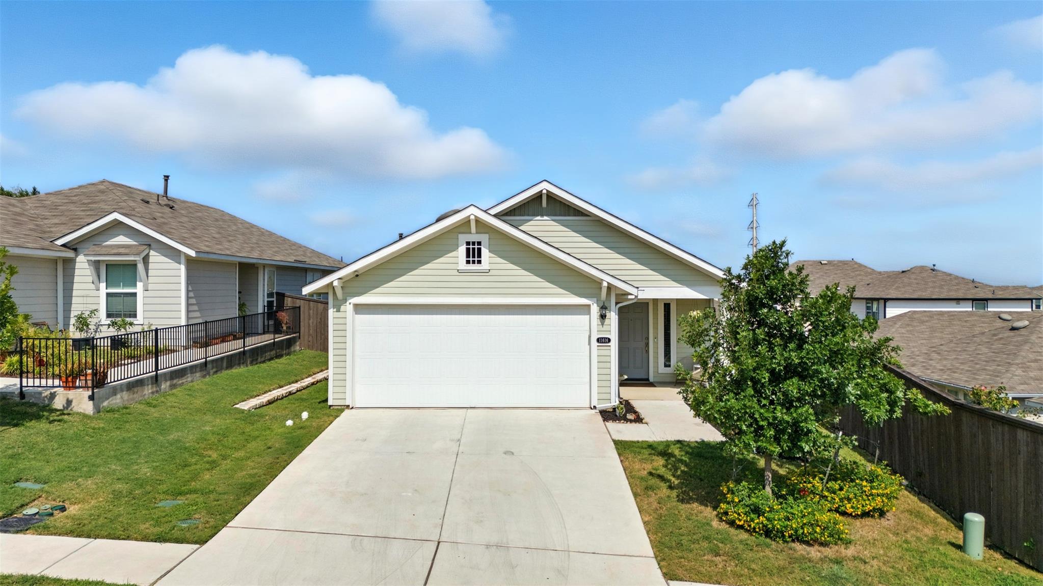 11616 Lago De Garda Dr, Austin, TX 78747