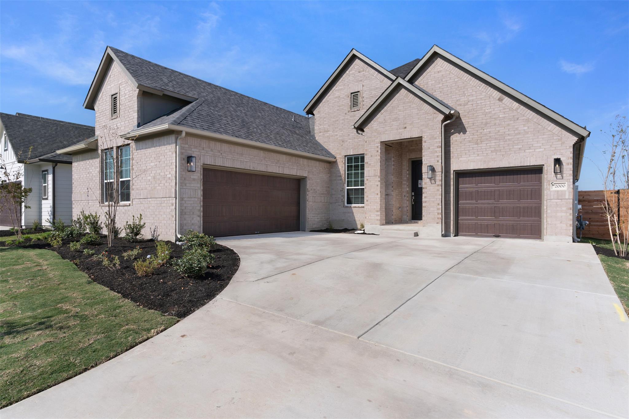 2000 Tobiano Trce, Georgetown, TX 78633