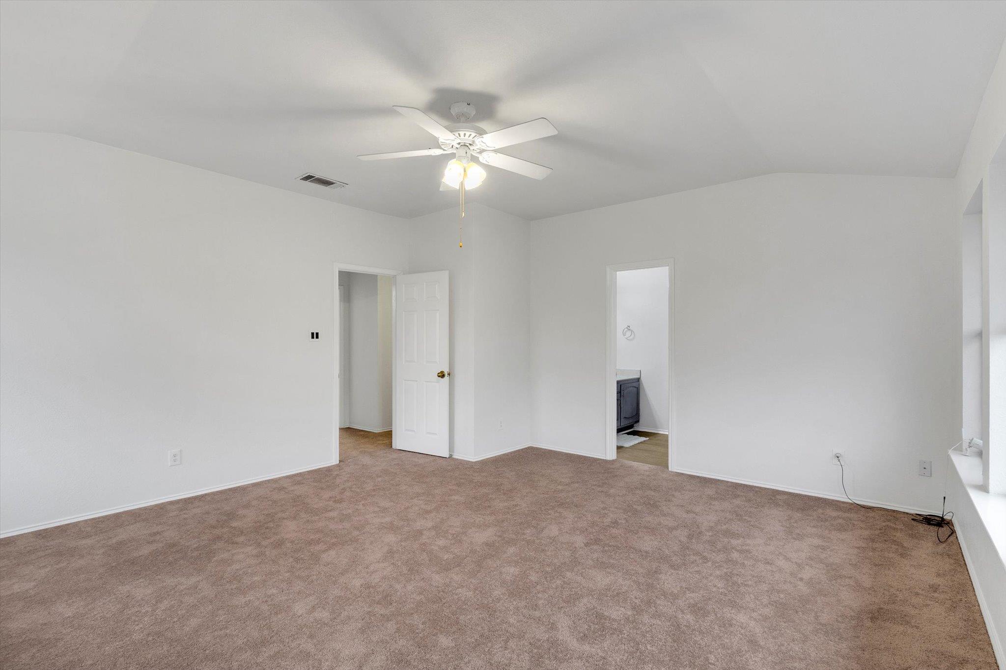 910 Crieff Cross Dr, Pflugerville, TX 78660