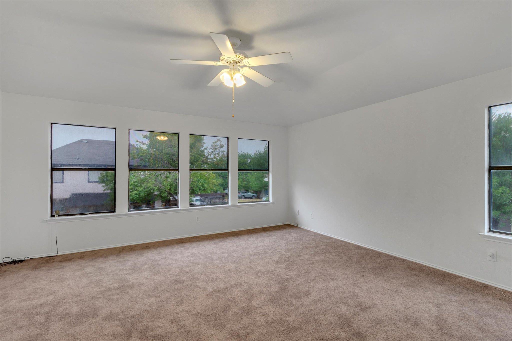 910 Crieff Cross Dr, Pflugerville, TX 78660